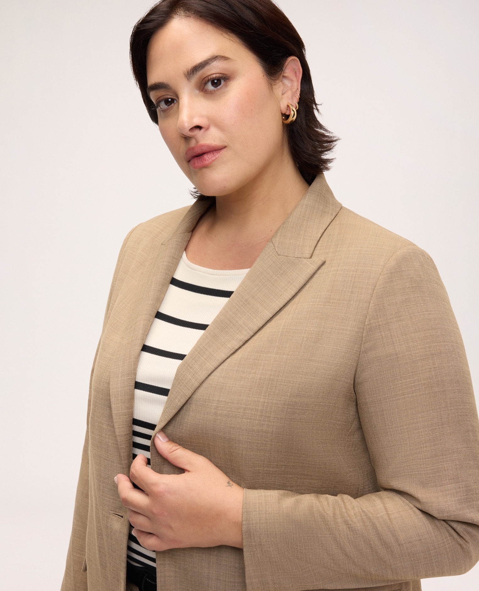 Blazer de mujer en tejido mélange bolsillos con solapa en los costados tejido mélange - Fiorella Rubino - Beige Beige-4