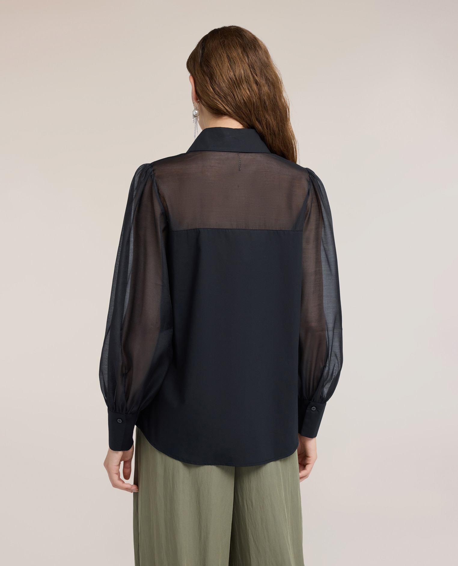 Camisa de mujer de popelín con detalles semitransparentes abertura frontal con cuello clásico - Motivi - Negro Negro-2