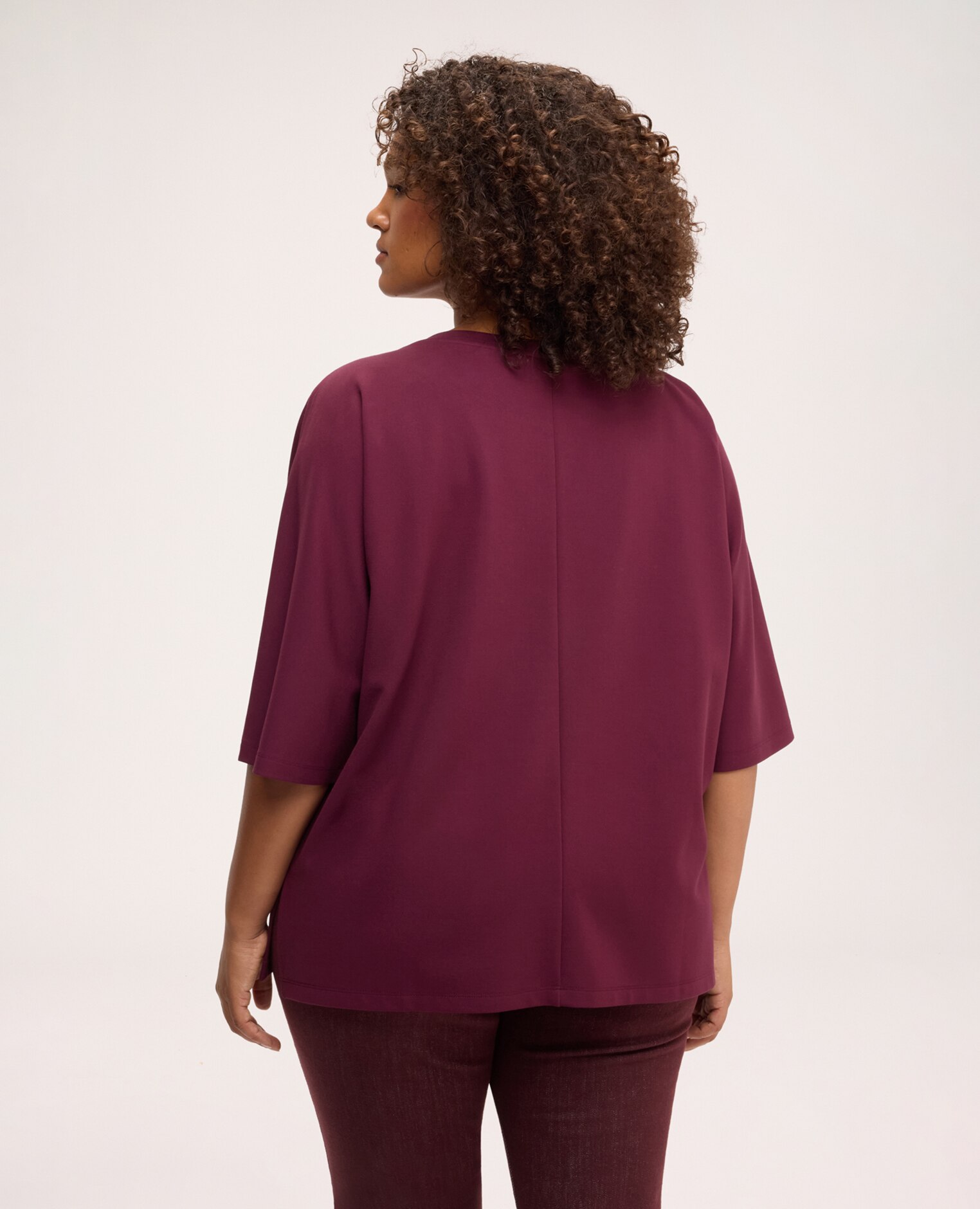 Sudadera de mujer en punto milano con aplicación aplicación metálica en el pecho detalle joya que caracteriza el modelo - Fiorella Rubino - Burdeos Burdeos-2