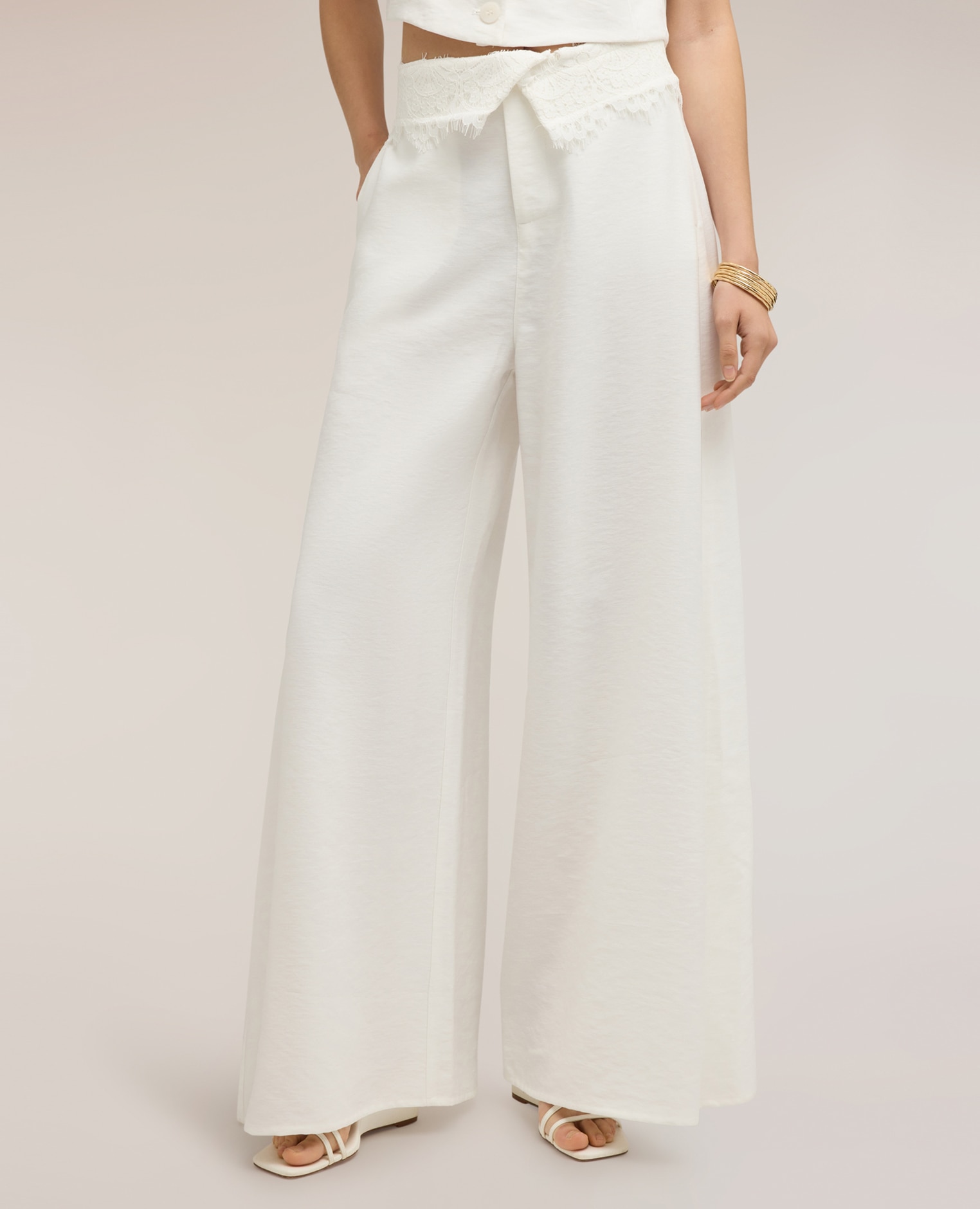 Motivi - Pantalones de mujer palazzo con detalle de encaje ajuste regular cierre con cremallera.