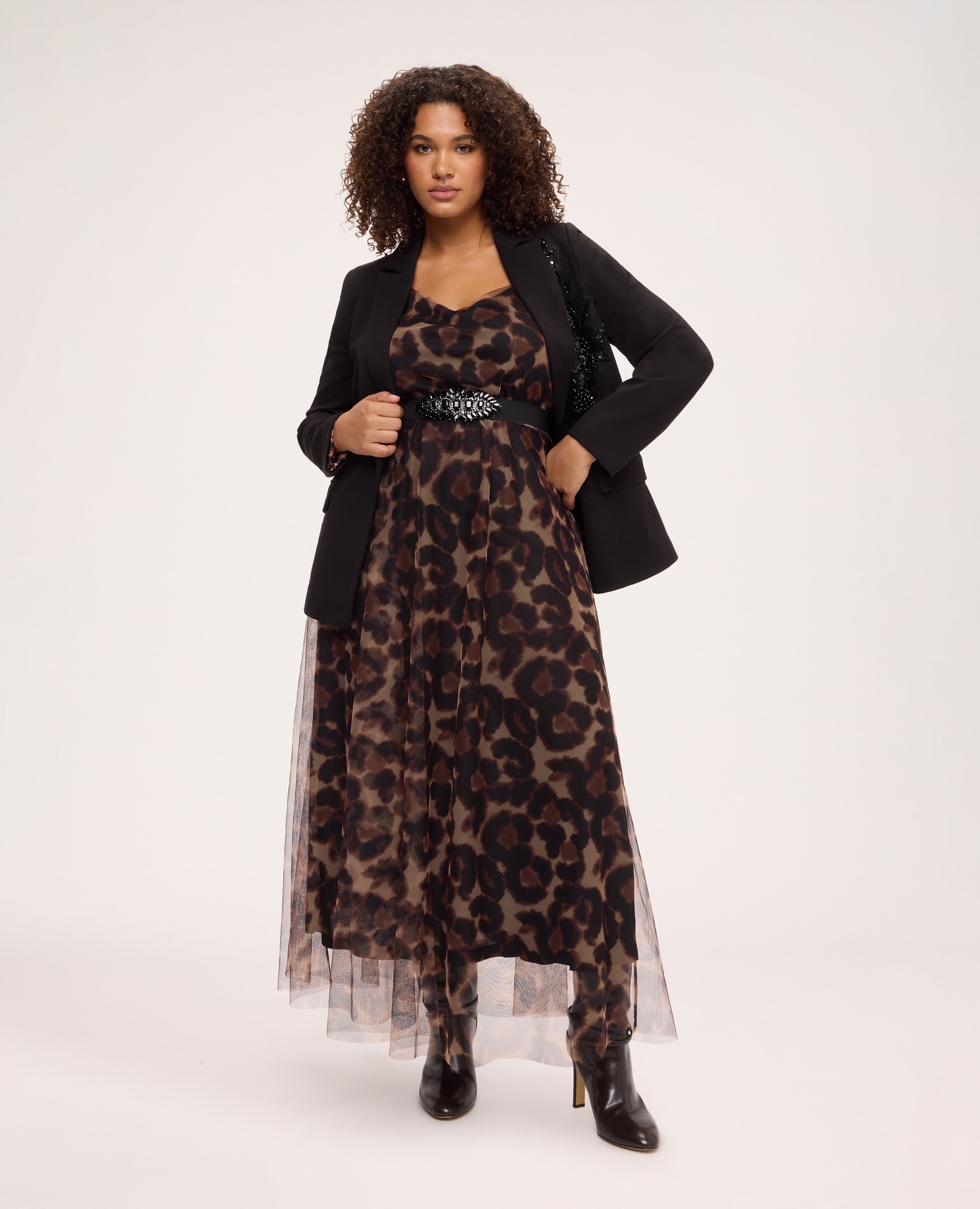 Blazer de mujer en punto milano con lentejuelas solapas de pico bolsillos con solapa y aplicación de lentejuelas en la parte delantera - Fiorella Rubino - Negro Negro-3