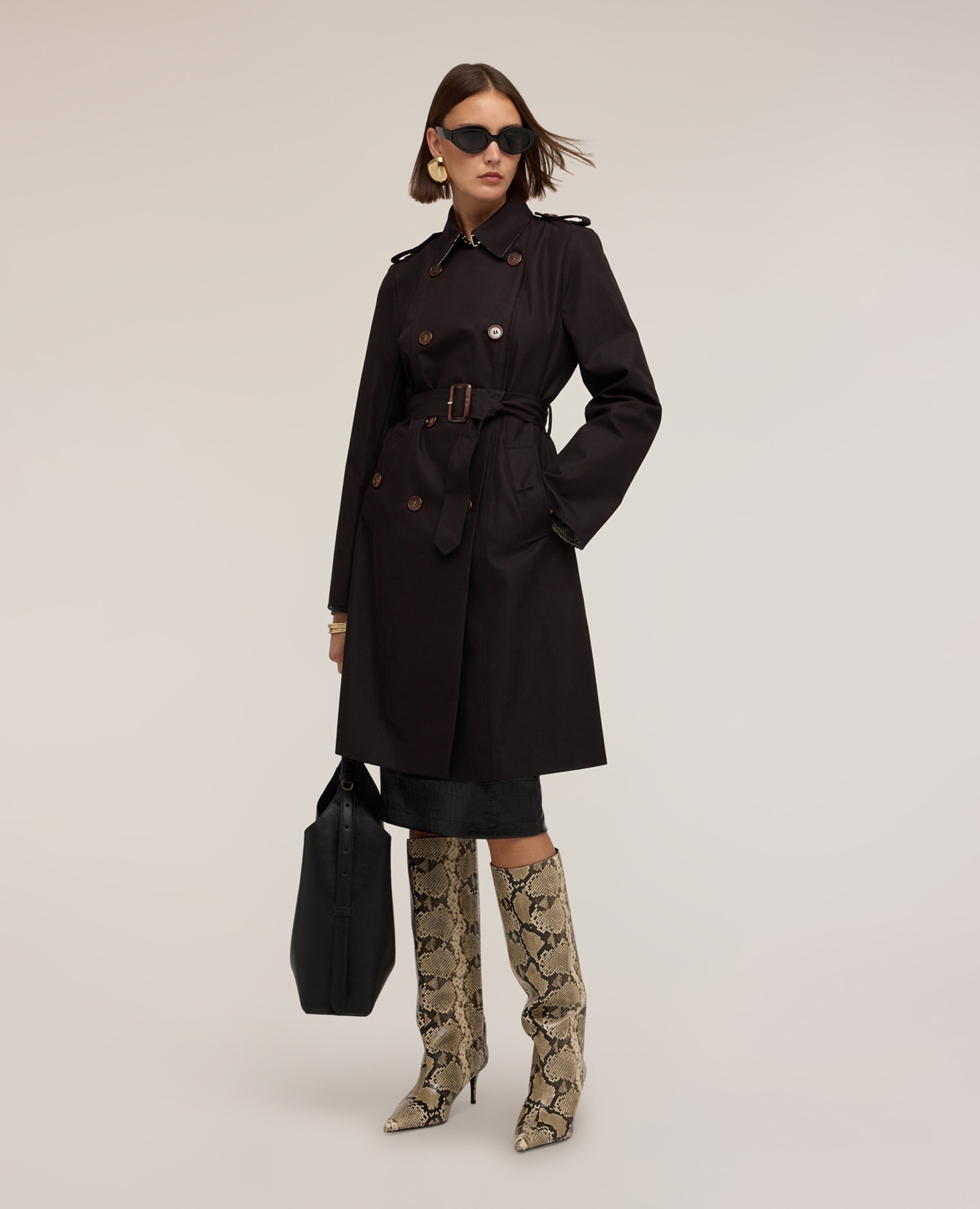 Trench de mujer con cinturón de doble botonadura mezcla de algodón ajuste regular cierre cruzado con botones a la vista - Motivi - Negro Negro-3