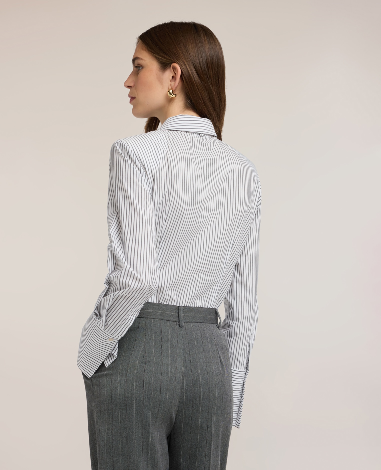 Camisa de mujer de popelín a rayas con corbatín ajuste entallado abertura frontal con cuello clásico y botones - Motivi - Blanco Blanco-2