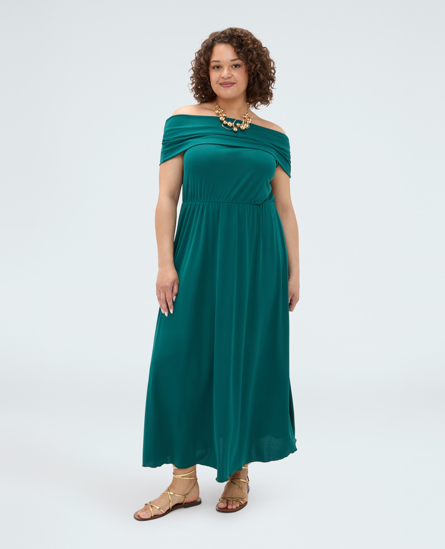 Vestido largo chill off-shoulder en jersey falda amplia - Fiorella Rubino - Verde Verde-1