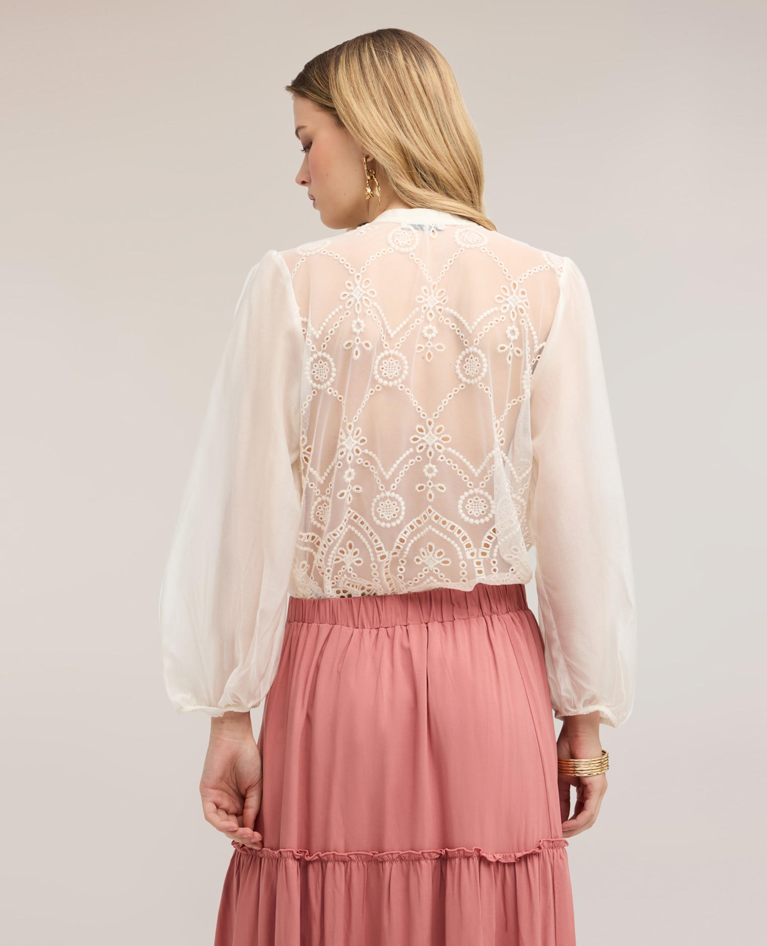 Camisa de mujer con encaje en la espalda ajuste regular con cierre frontal de botones - Motivi - Blanco Blanco-2