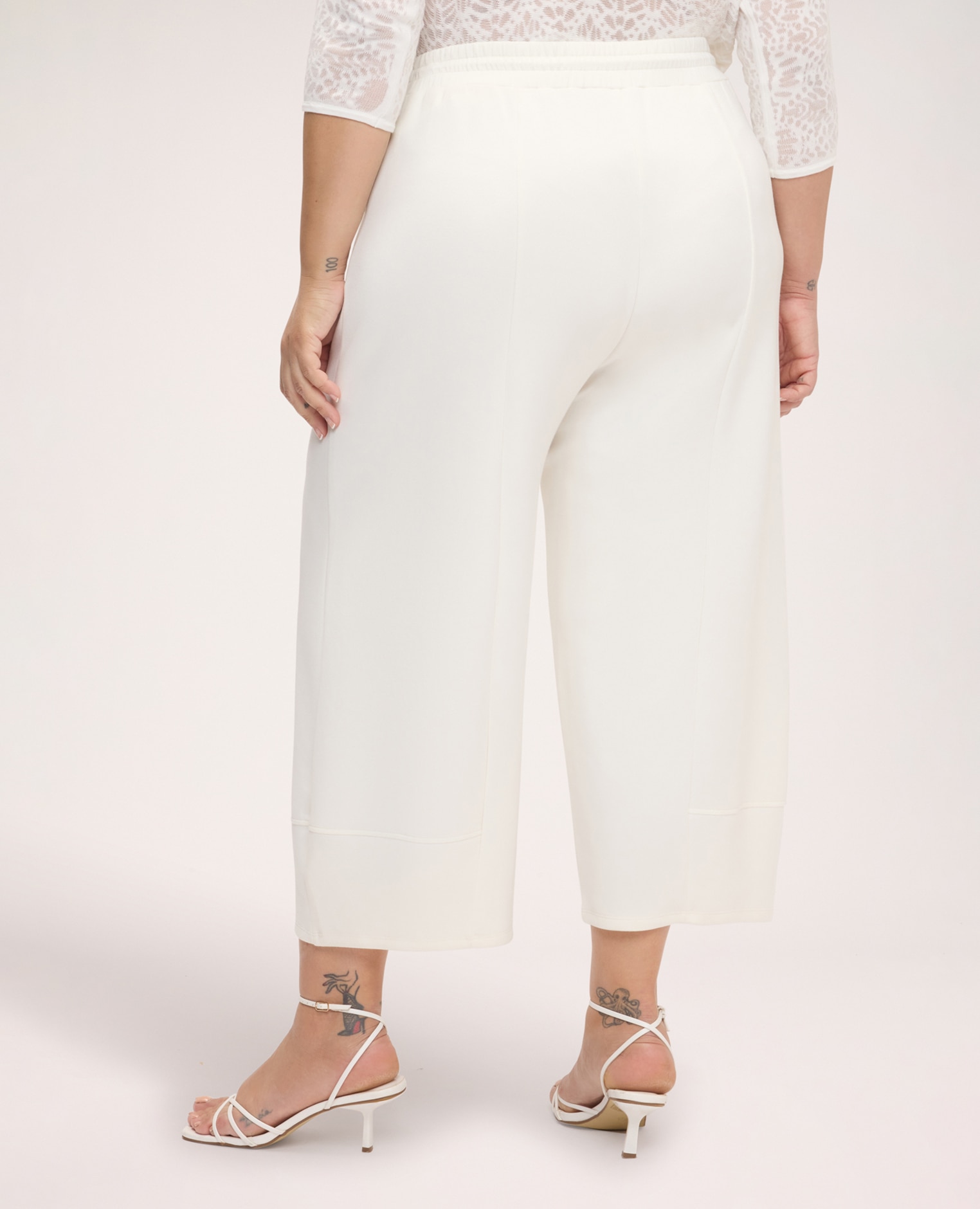 Pantalones de mujer cropped en tejido stretch bolsillos laterales y dobladillo en contraste - Fiorella Rubino - Blanco Blanco-2
