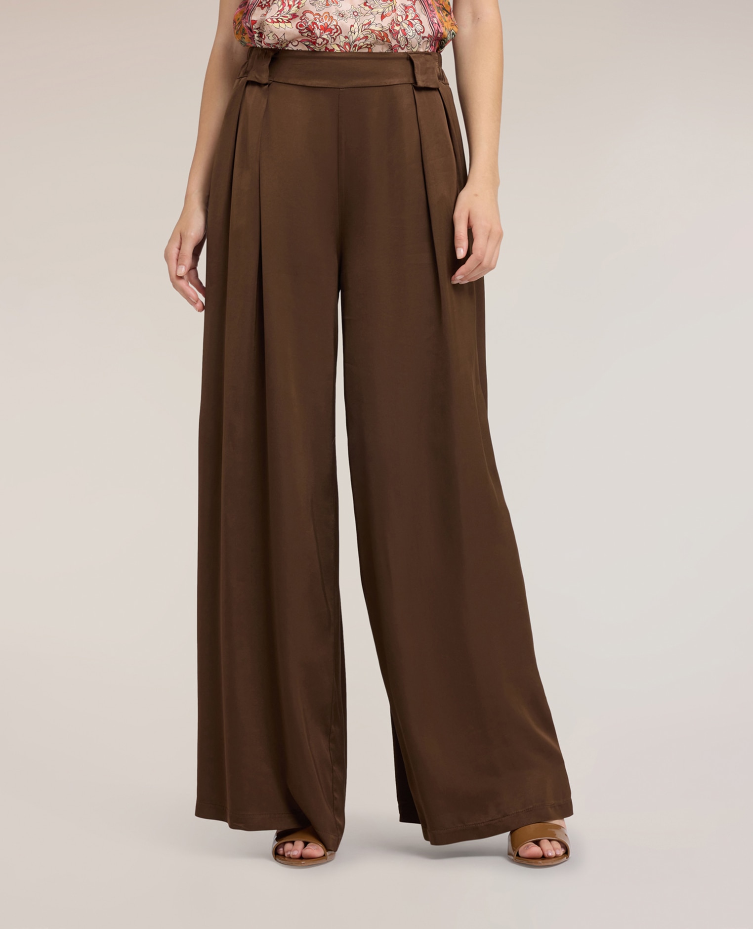 Pantalones de mujer palazzo de raso con pliegues ajuste ancho con banda elástica en la cintura - Motivi - Marrón Marrón-3
