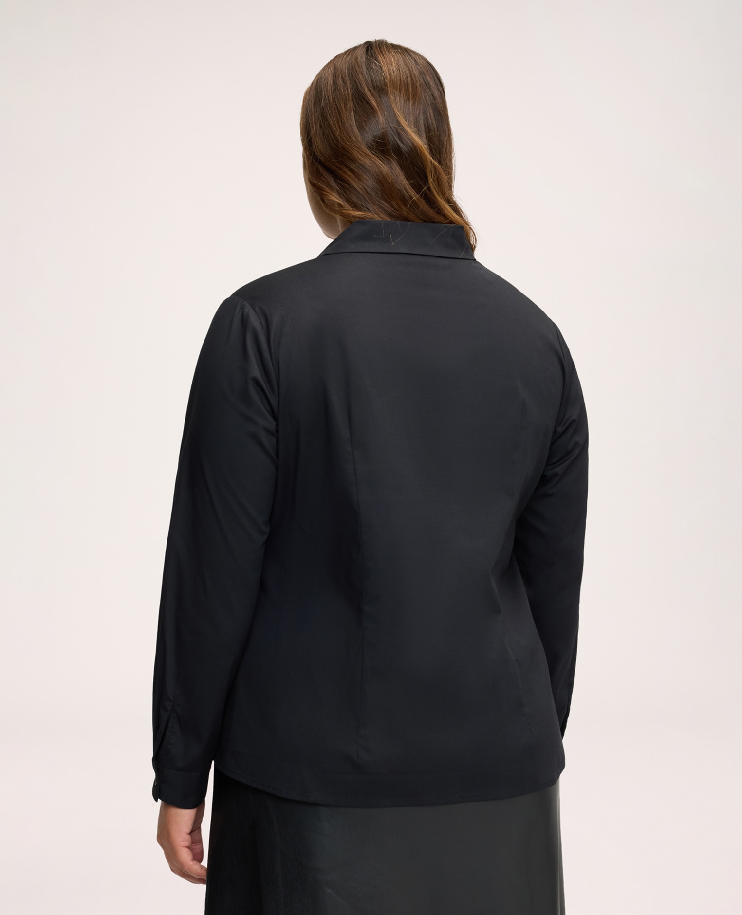Camisa de mujer de algodón con aplicaciones joya aplicaciones decorativas en la parte delantera - Fiorella Rubino - Negro Negro-2