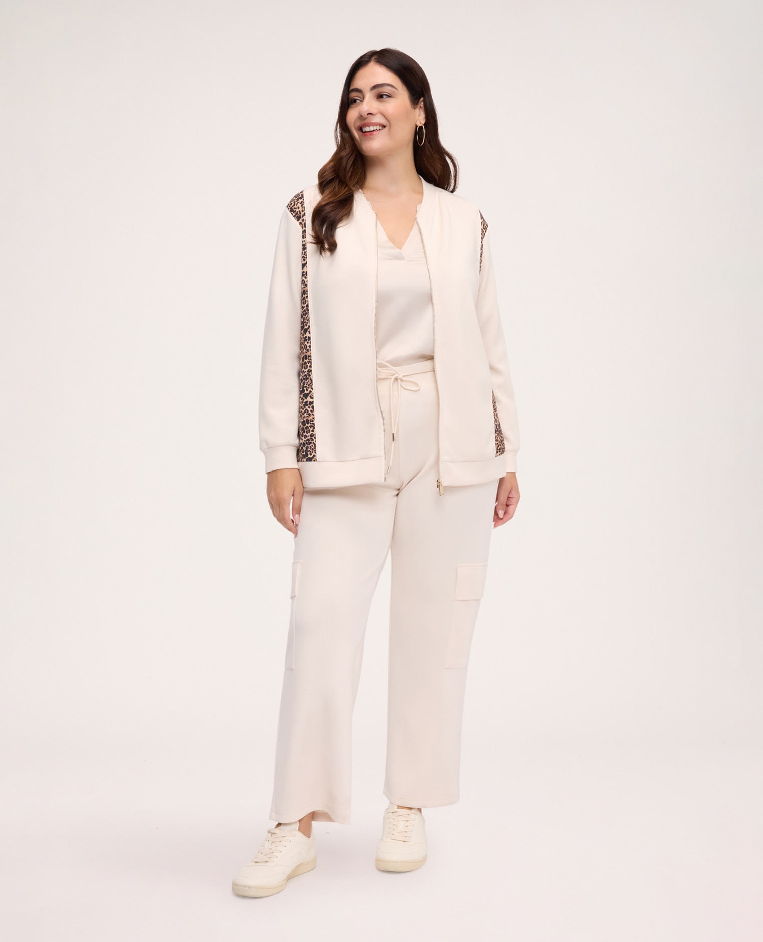 Pantalones de mujer cargo con estampado de manchas insertos con estampado animal en los bolsillos laterales de la cintura - Fiorella Rubino - Beige Beige-1