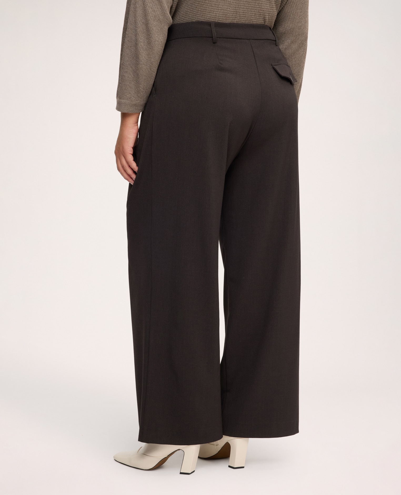 Pantalones de mujer palazzo con cierre cruzado cierre con botón y cremallera bolsillo de vivo y pinza planchada en la parte delantera - Fiorella Rubino - Marrón Marrón-2