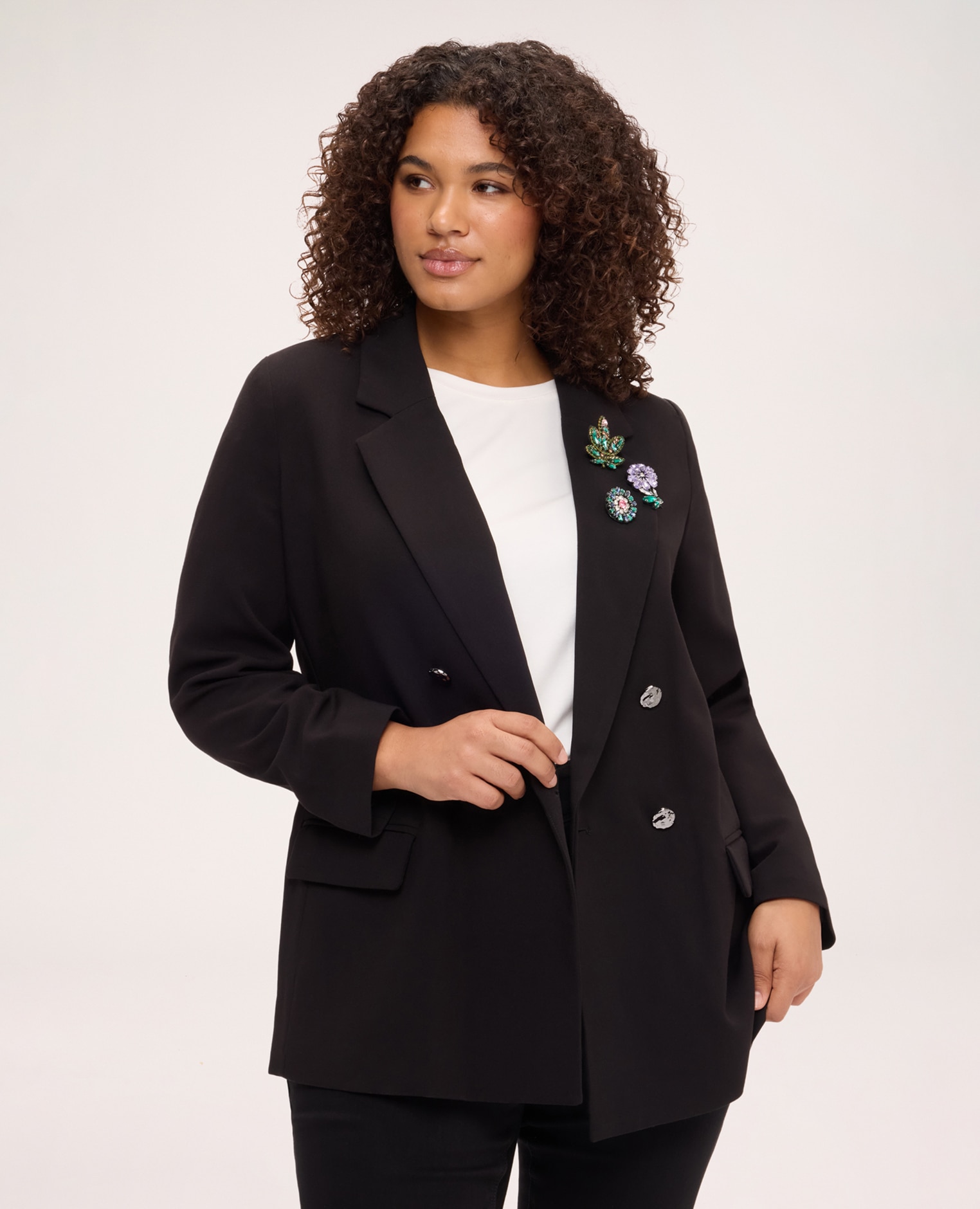 Blazer de mujer cruzado con aplicación de joya solapas de pico bolsillos con solapa y aplicaciones de joyería en la parte delantera - Fiorella Rubino - Negro Negro-1