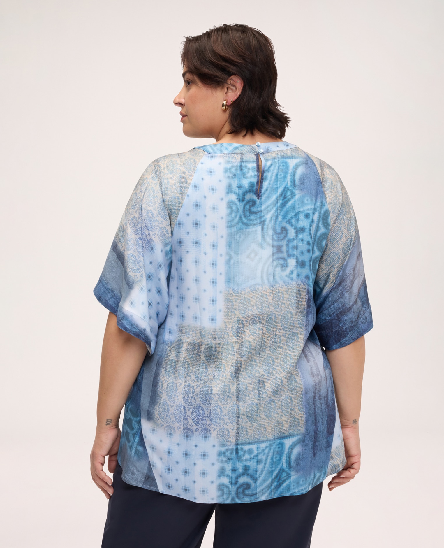Blusa de mujer de viscosa con estampado patchwork muselina con estampado patchwork - Fiorella Rubino - Azul Azul-2