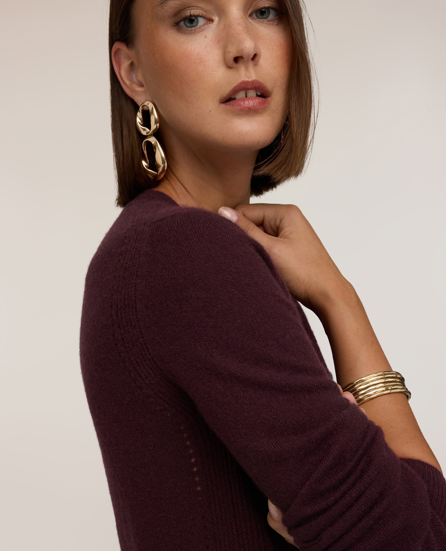 Jersey de mujer de cuello redondo en cashmere grueso ajuste regular longitud media - Motivi - Marrón Marrón-4