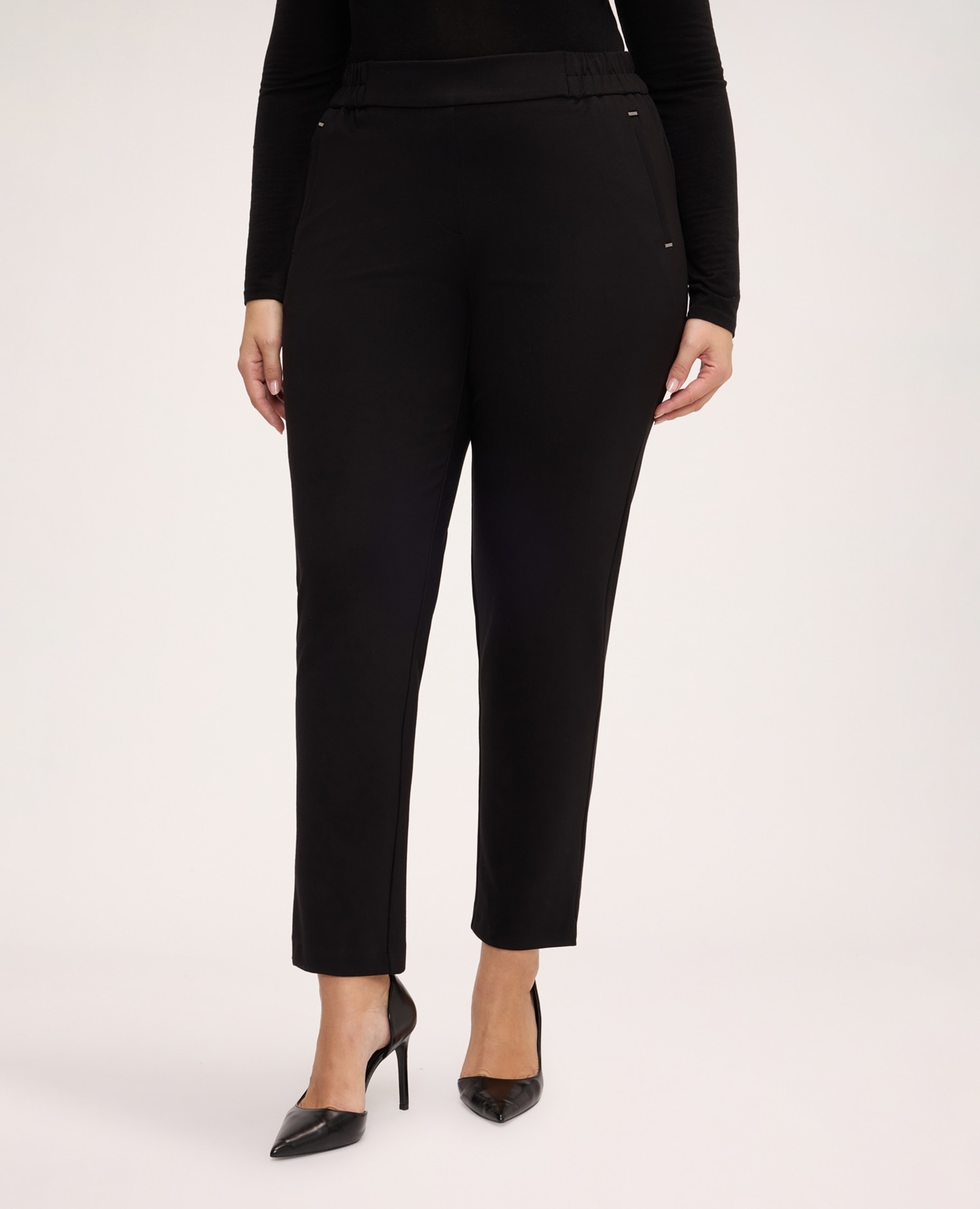 Imagen 3 de Pantalones de mujer joggers en punto milano cintura con banda elástica para la máxima vestibilidad y comodidad - Fiorella Rubino - Negro Negro