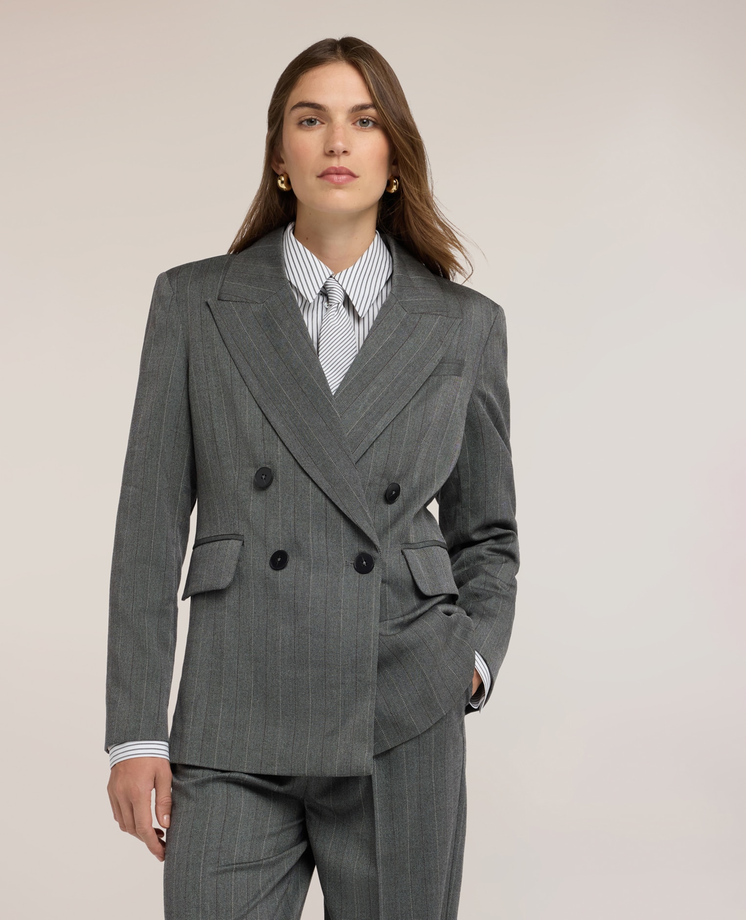 Chaqueta de mujer cruzada en hilo teñido ajuste regular largo medio - Motivi - Gris Gris-1