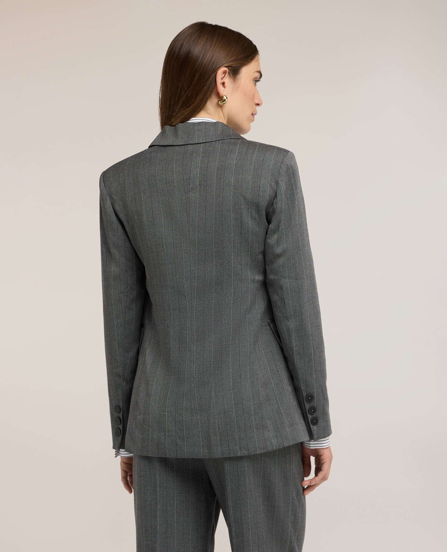 Chaqueta de mujer cruzada en hilo teñido ajuste regular largo medio - Motivi - Gris Gris-2