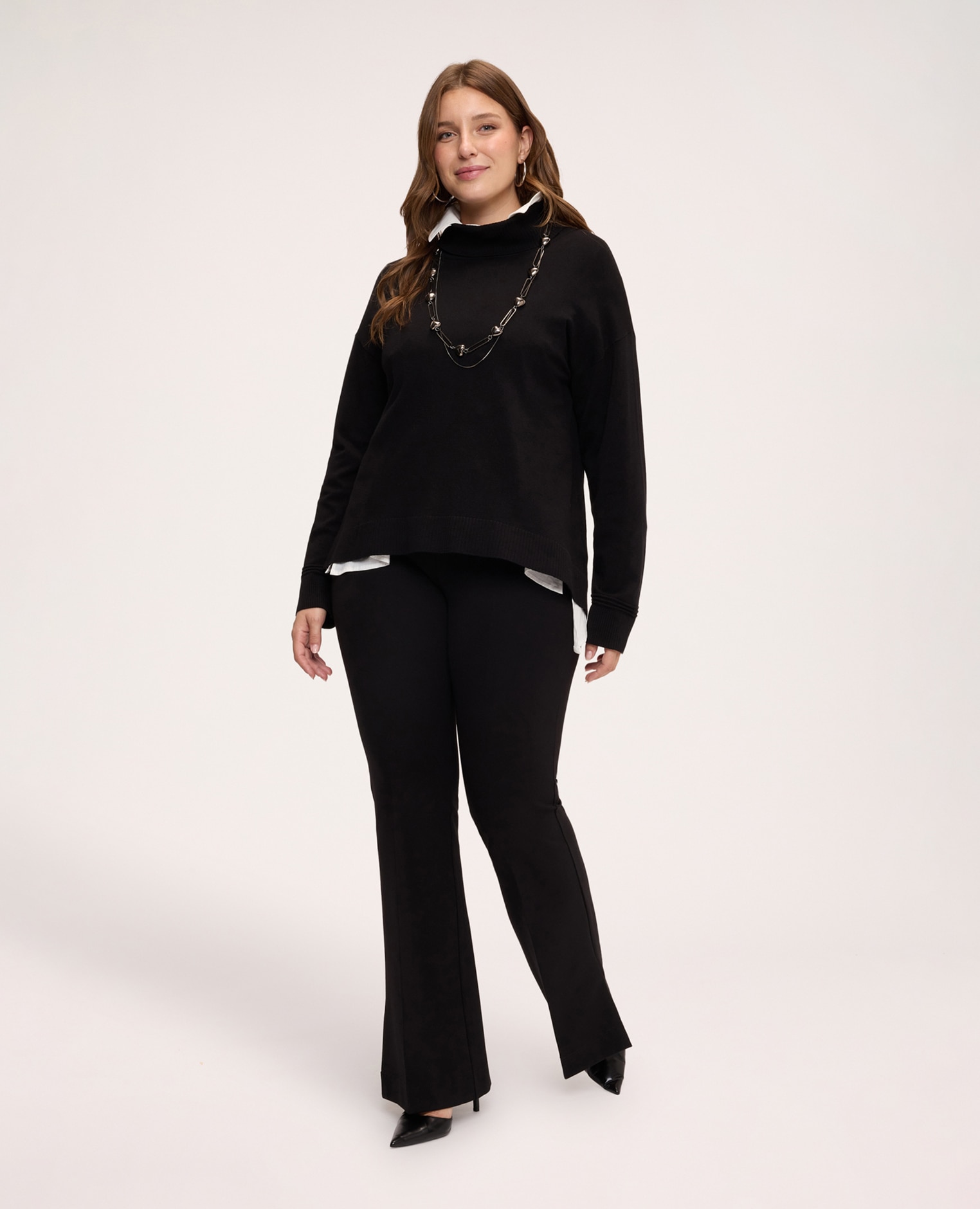 Imagen 1 de Pantalones de mujer acampanados en punto milano ajuste y diseño para el máximo confort Negro