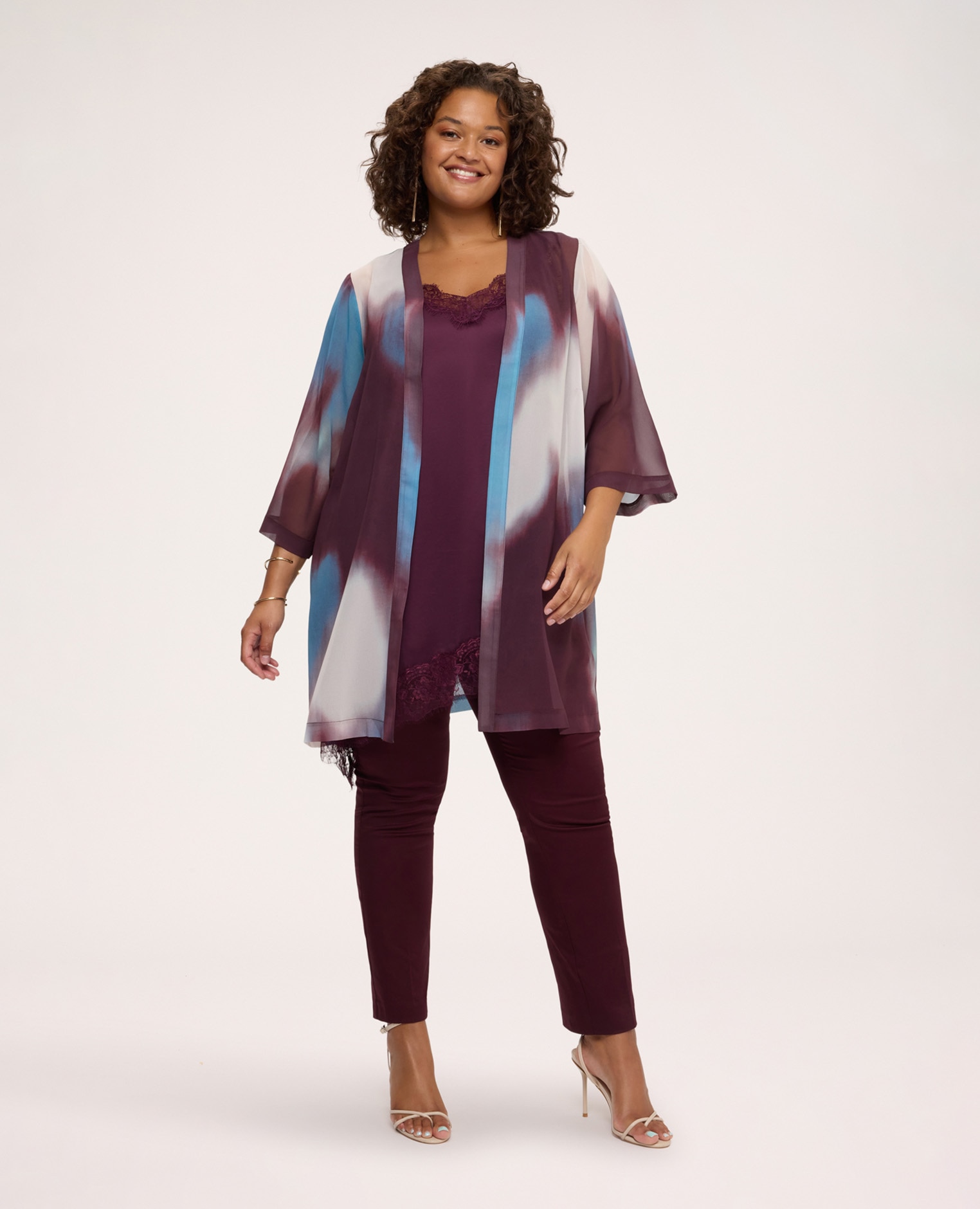 Kimono de mujer abierto con estampado degradado mangas tipo kimono con dobladillo acabado bordes delanteros con perfil en contraste - Fiorella Rubino - Burdeos Burdeos-3