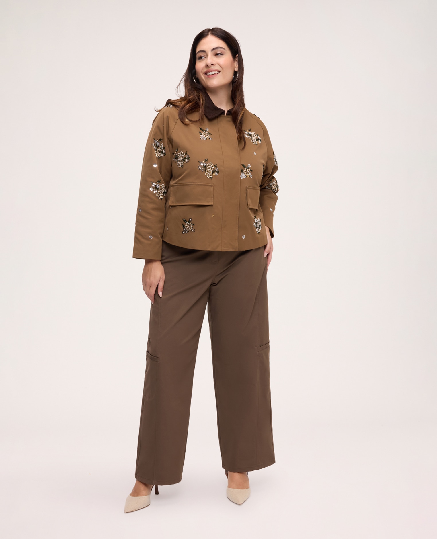 Chaqueta de mujer con bordados florales bordados florales con lentejuelas y cuentas cierre con botones y cremallera - Fiorella Rubino - Marrón Marrón-3