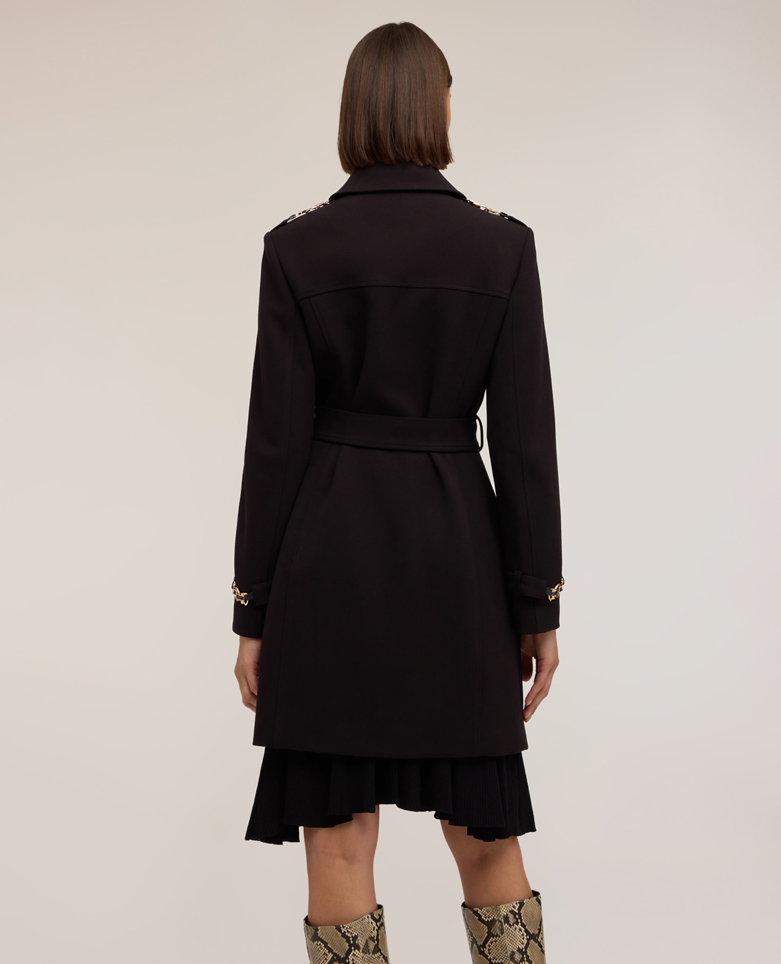 Trench de mujer con cinturón mezcla viscosa ajuste regular cierre de botonadura simple con botones a la vista y cuello clásico - Motivi - Negro Negro-2