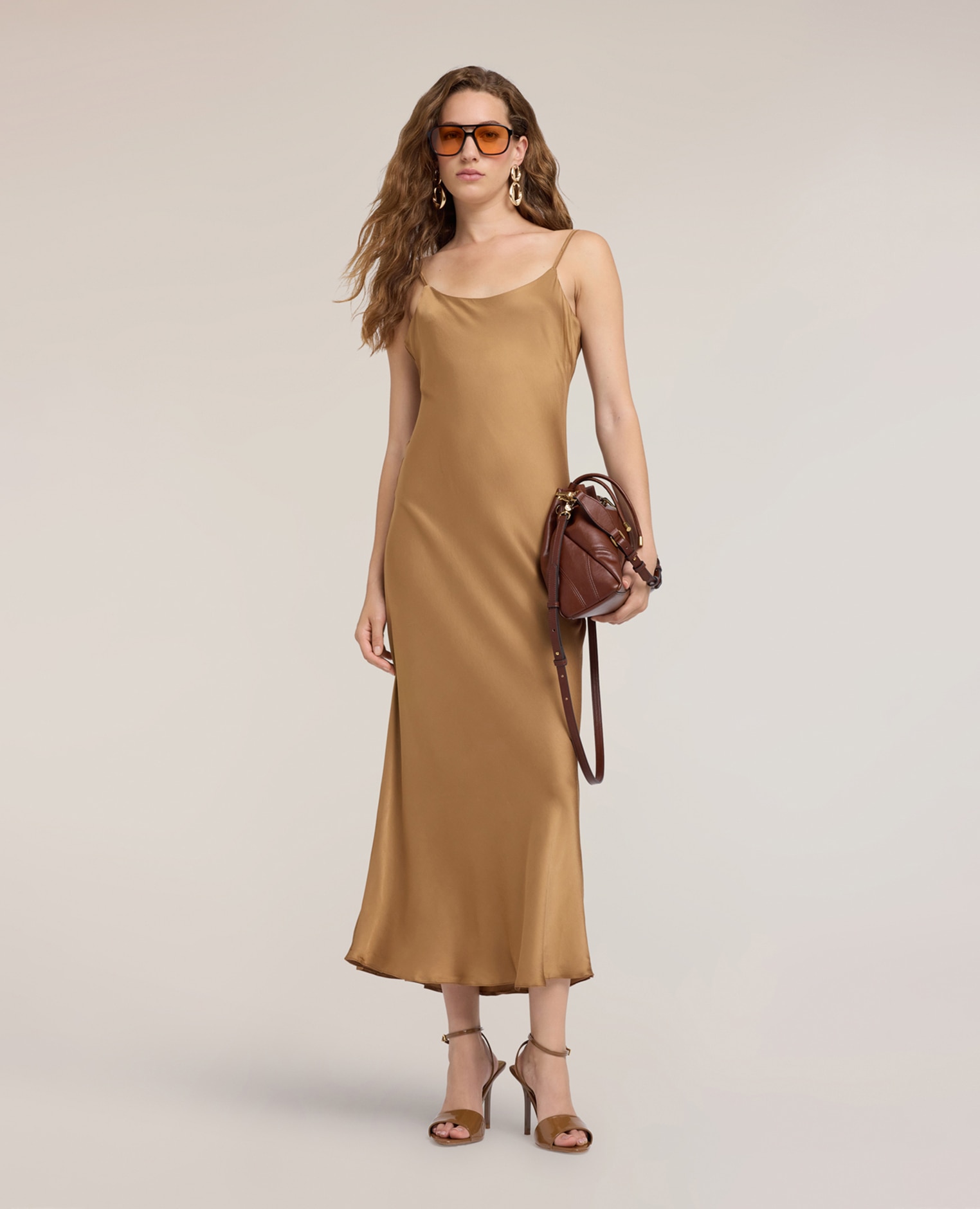 Vestido largo de satén con tirantes finos largo maxi - Motivi - Beige Beige-3