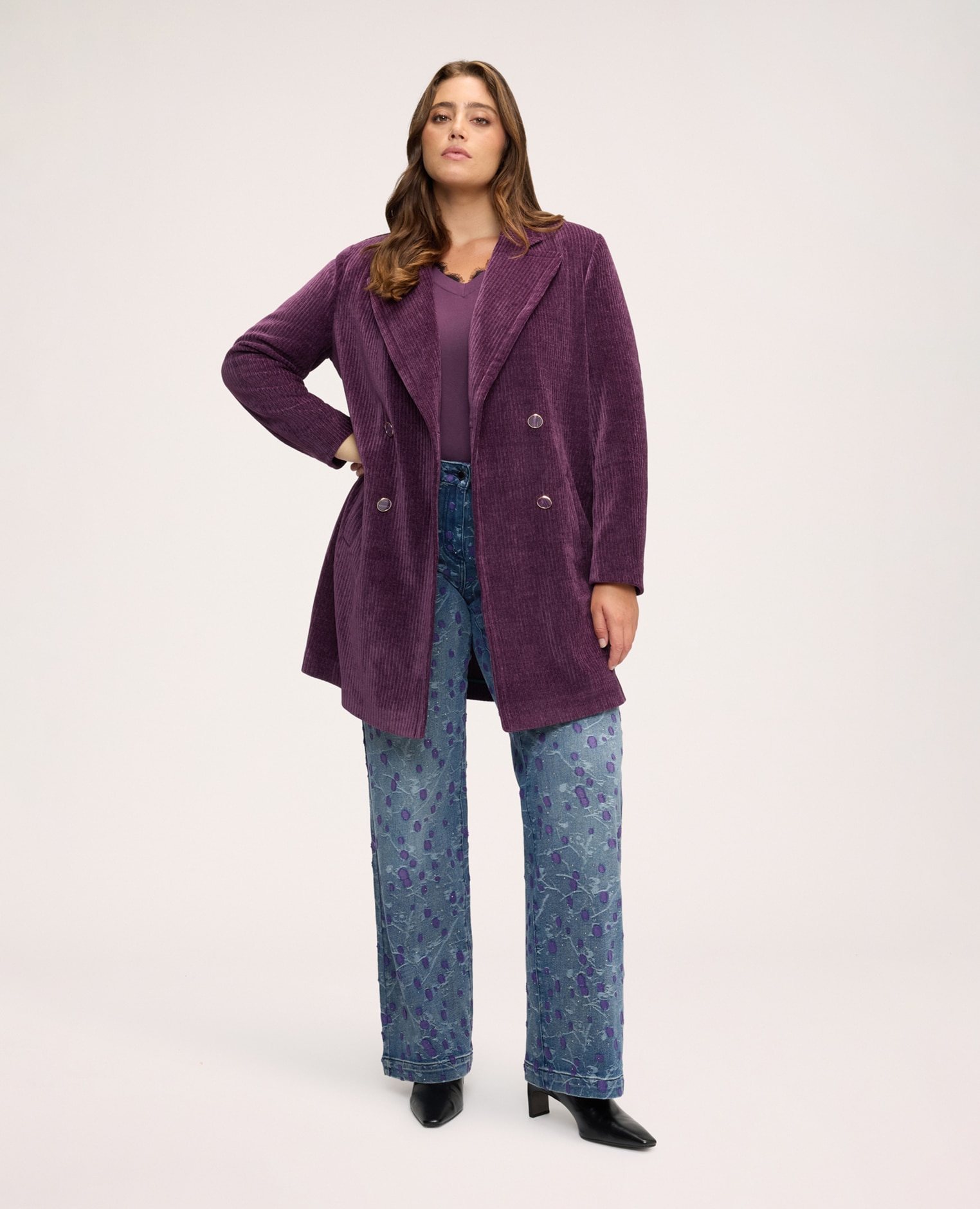 Abrigo de mujer de pana con doble botonadura con forro interior suave y agradable al tacto - Fiorella Rubino - Morado Morado-3