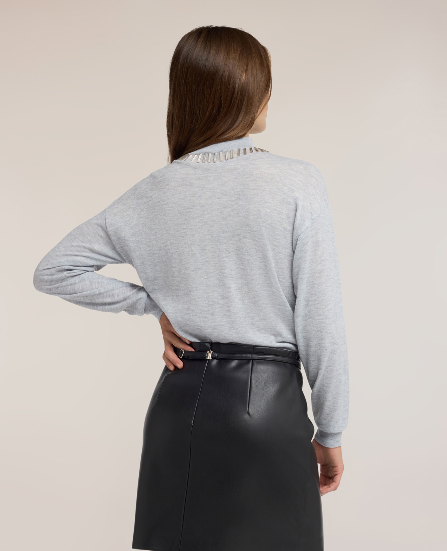 Jersey de mujer de cuello alto en mezcla de lana con canalé ajuste regular longitud media - Motivi - Gris Gris-2