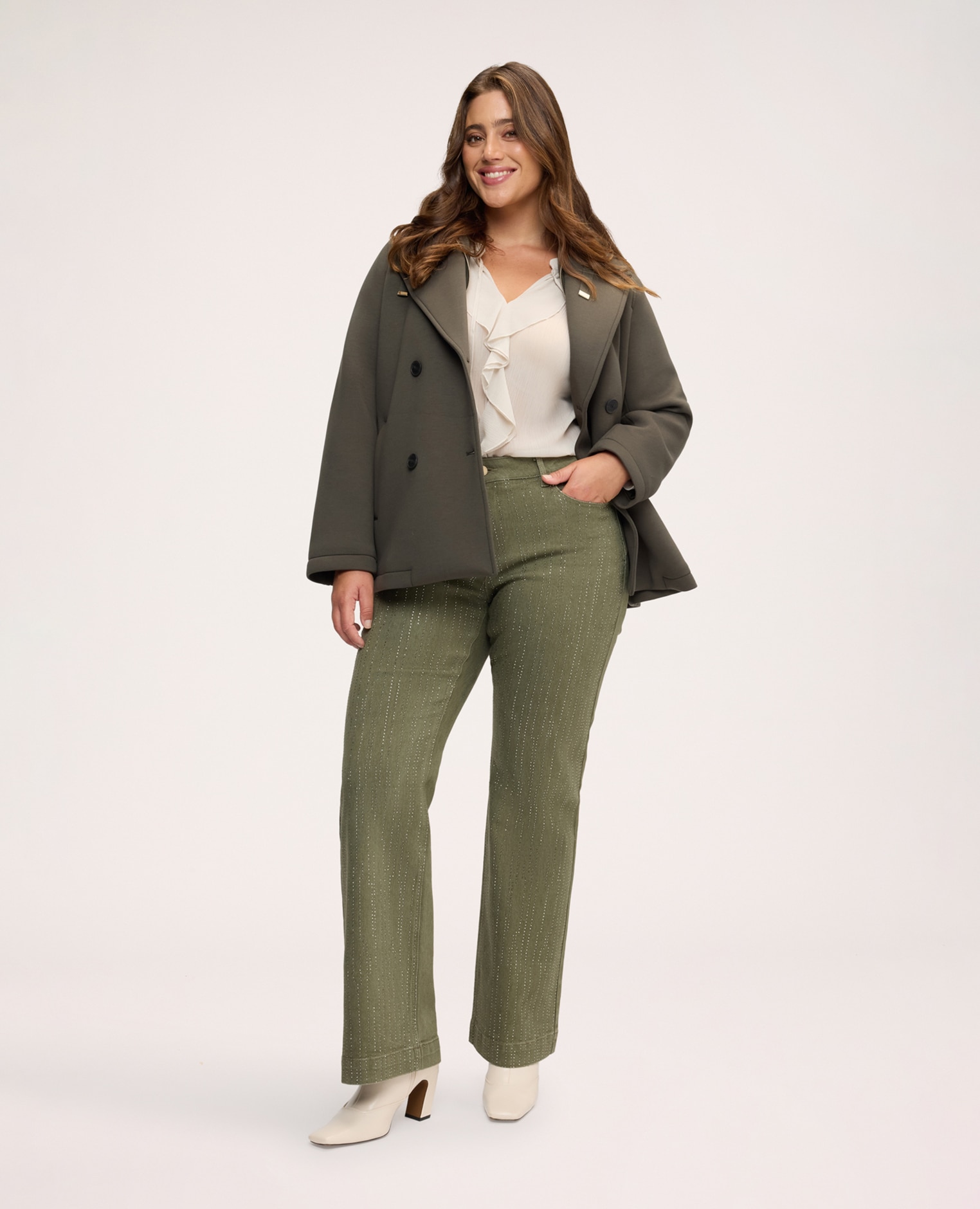Imagen 0 de Pantalones de mujer flare de denim con aplicaciones ajuste y diseño para el máximo confort Verde