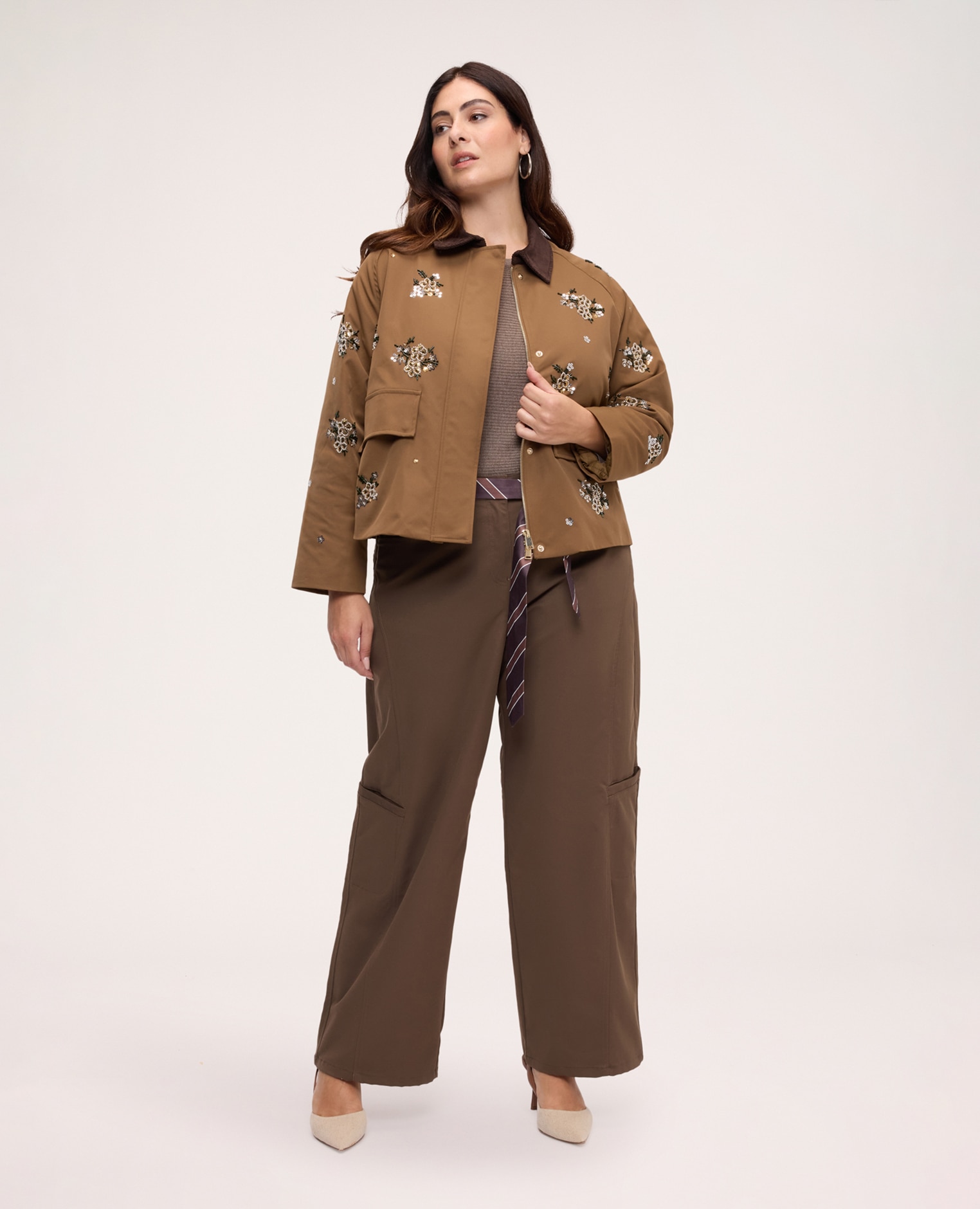 Pantalones de mujer cargo con cinturón cierre con botones y cremallera entalle y diseño para el máximo confort - Fiorella Rubino - Marrón Marrón-1