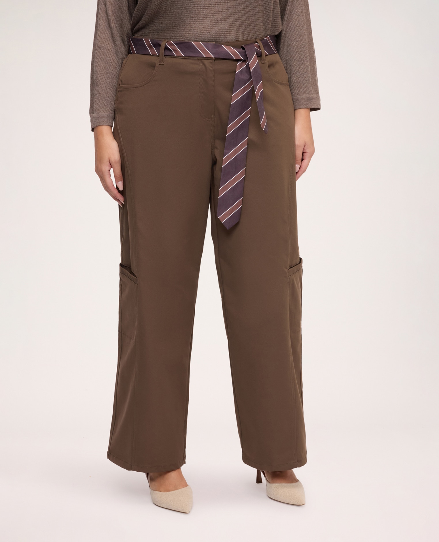 Pantalones de mujer cargo con cinturón cierre con botones y cremallera entalle y diseño para el máximo confort - Fiorella Rubino - Marrón Marrón-3