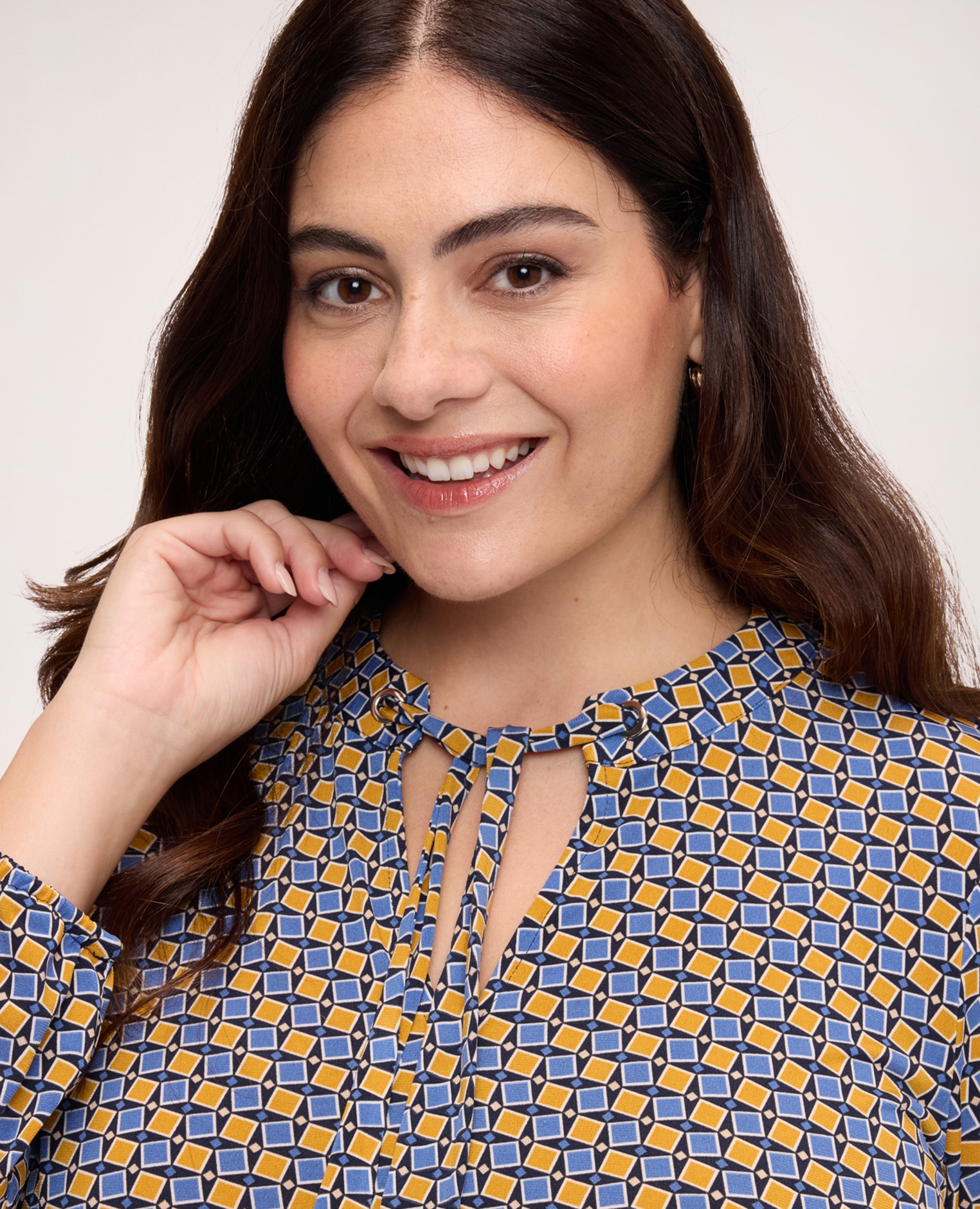 Camiseta de mujer con estampado y lazo mangas largas con elástico en el bajo - Fiorella Rubino - Azul Azul-4