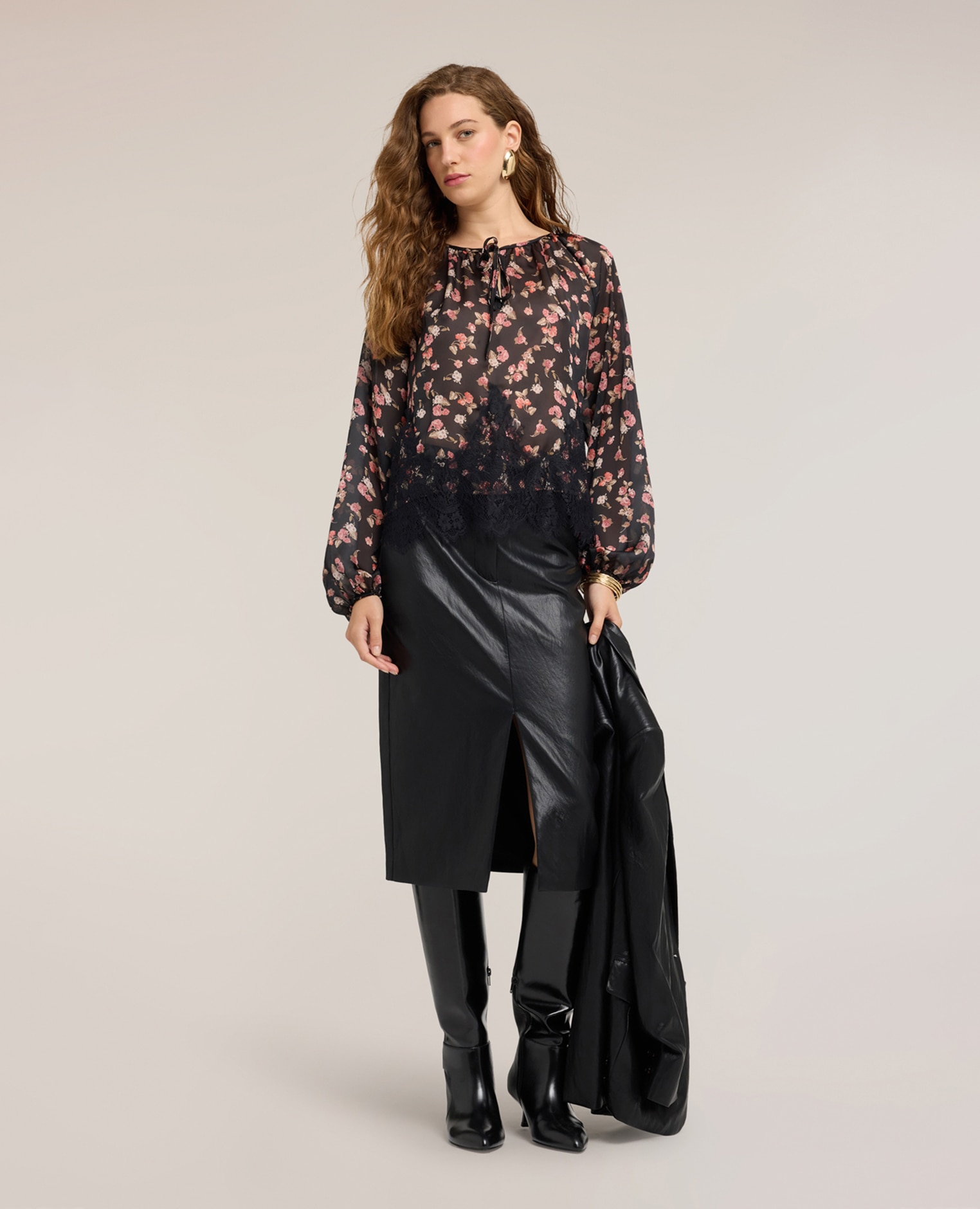 Blusa de mujer de georgette con estampado floral y encaje escote redondo con cierre de cordones inserto de encaje en el bajo - Motivi - Negro Negro-3