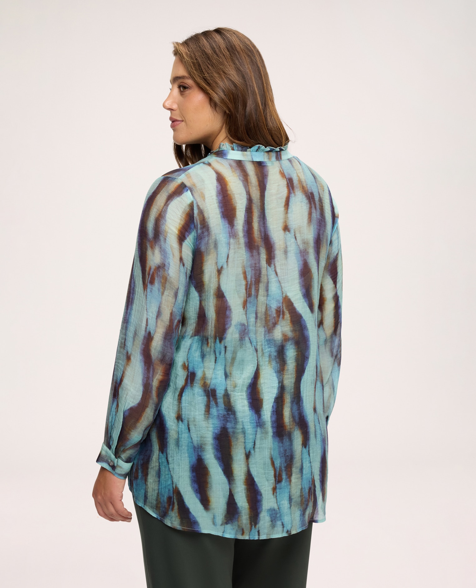 Blusa de mujer de crepé con estampado all over estampado de estilo versátil perfecto para los momentos especiales y para los looks del día a día - Fiorella Rubino - Azul claro Azul claro-2
