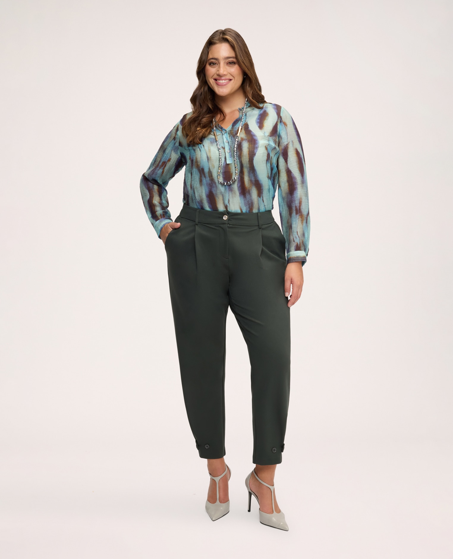 Blusa de mujer de crepé con estampado all over estampado de estilo versátil perfecto para los momentos especiales y para los looks del día a día - Fiorella Rubino - Azul claro Azul claro-3