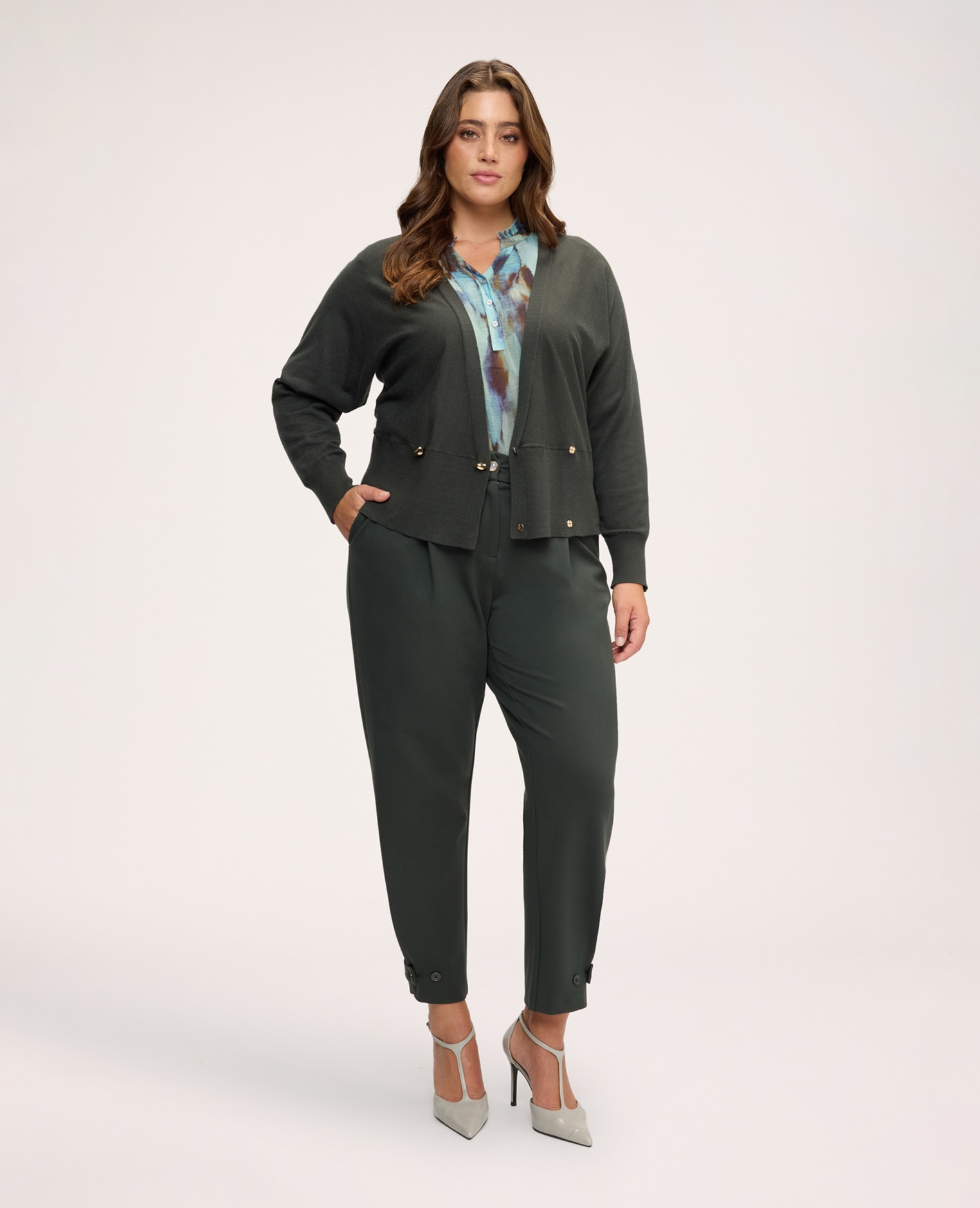 Cárdigan de mujer cruzado con botones fin - Fiorella Rubino - Verde militar Verde militar-3