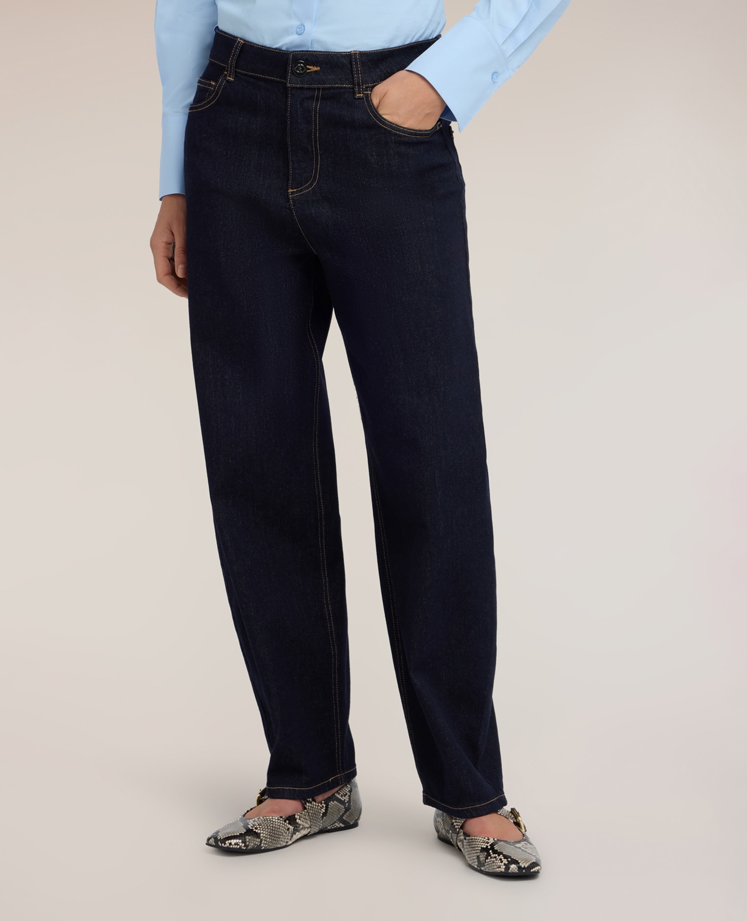 Jeans de mujer barrel fit lavado rinse talle alto con cierre de botón y cremallera - Motivi - Azul Azul-3