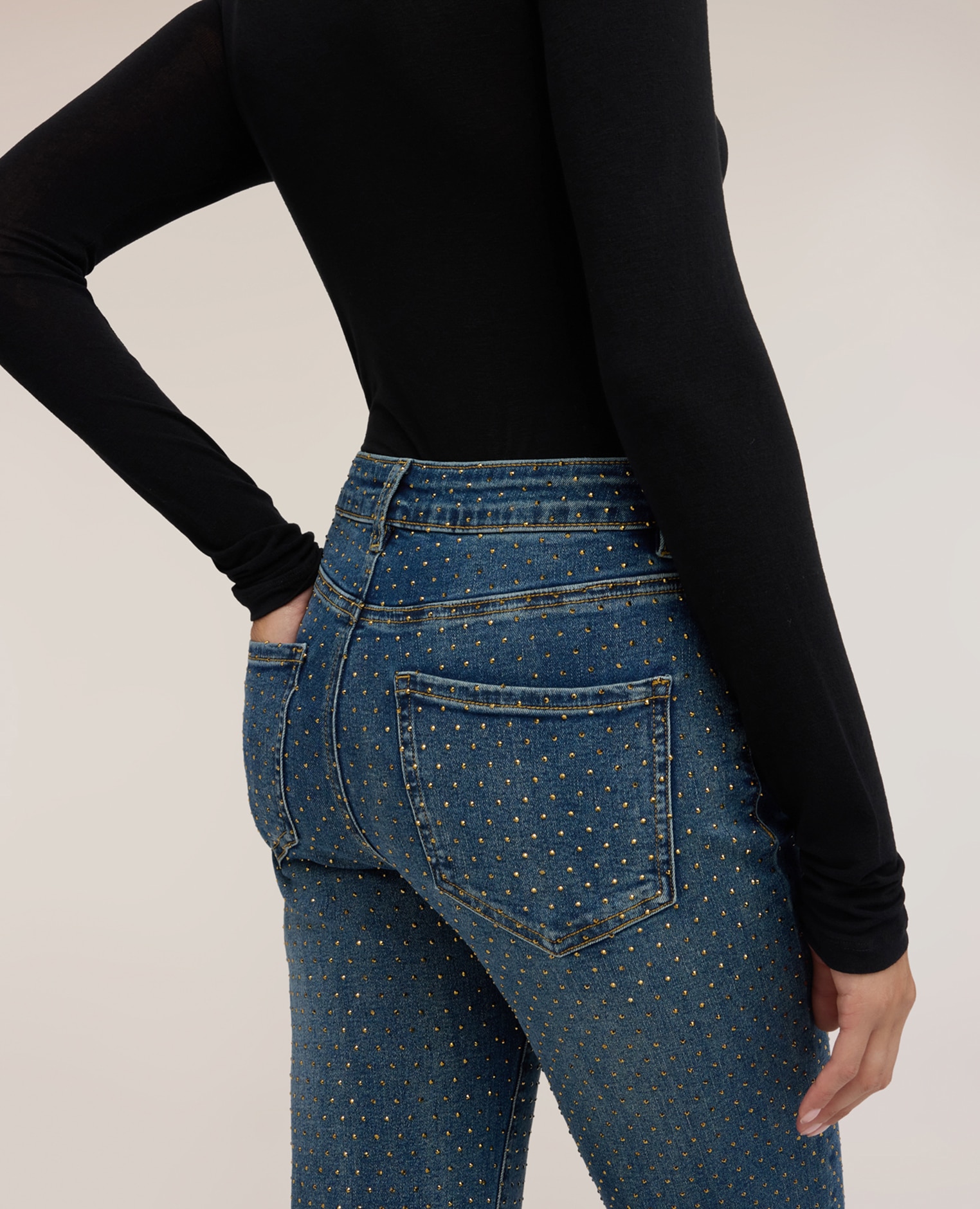 Jeans de mujer wide fit con microstrass por todo el diseño modelo de cinco bolsillos con cierre de botón y cremallera - Motivi - Azul Azul-4