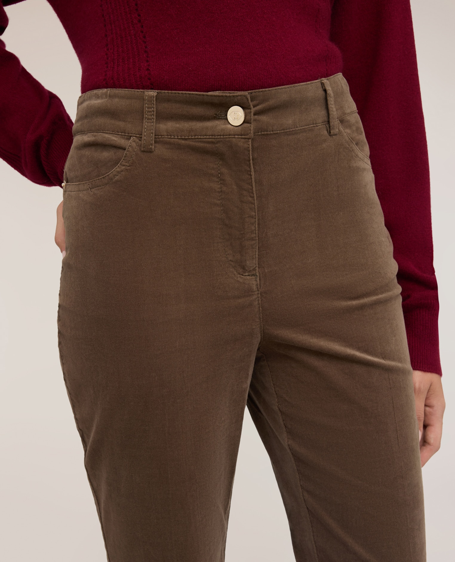 Pantalones de mujer acampanados de pana ajuste acampanado cierre frontal con botón y cremallera - Motivi - Marrón Marrón-4