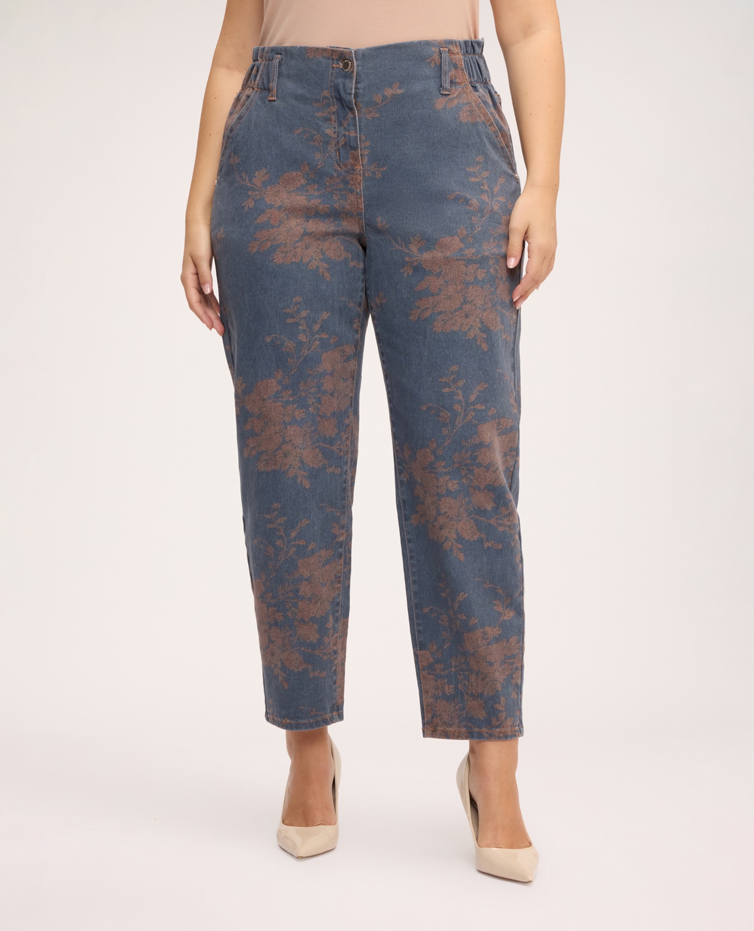 Jeans de mujer balloon con estampado floral lavado delavé con estampado floral de contraste - Fiorella Rubino - Azul Azul-3