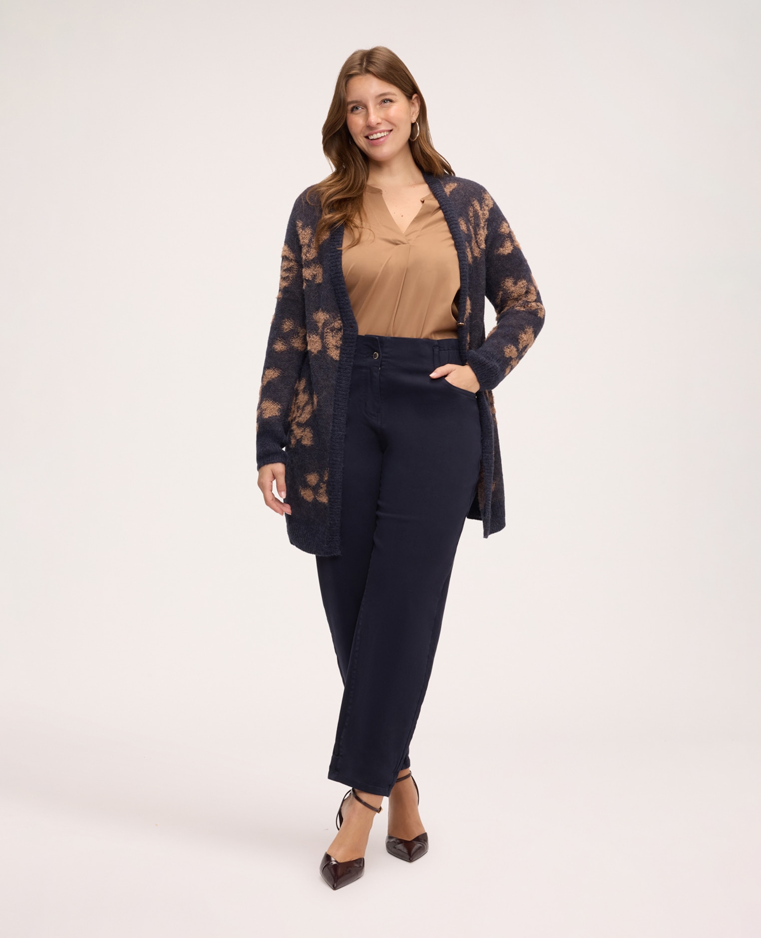 Pantalones de mujer balloon de mezcla de algodón ajuste cómodo y bajo con vuelta - Fiorella Rubino - Azul Azul-1