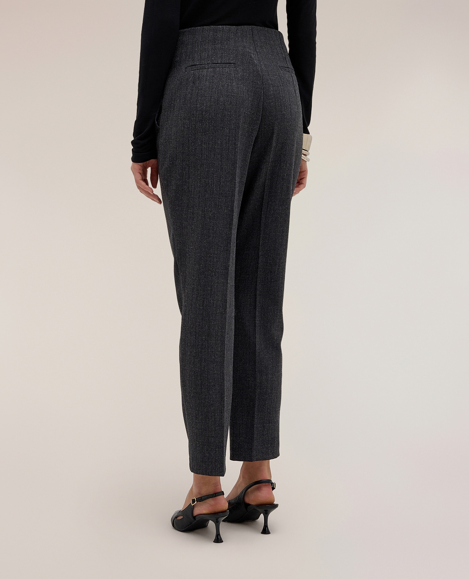 Pantalones de mujer regular the tailoring lab cintura alta con cierre frontal pinza marcada en la parte delantera - Motivi - Gris Gris-3