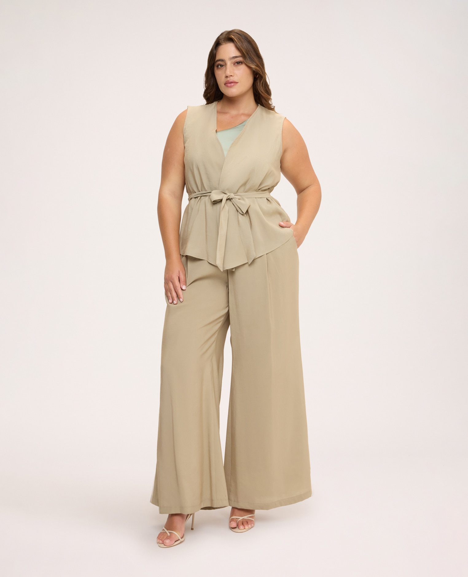 Imagen 0 de Pantalones de mujer wide leg en mezcla de modal bolsillos laterales y cintura elástica para el máximo confort Beige