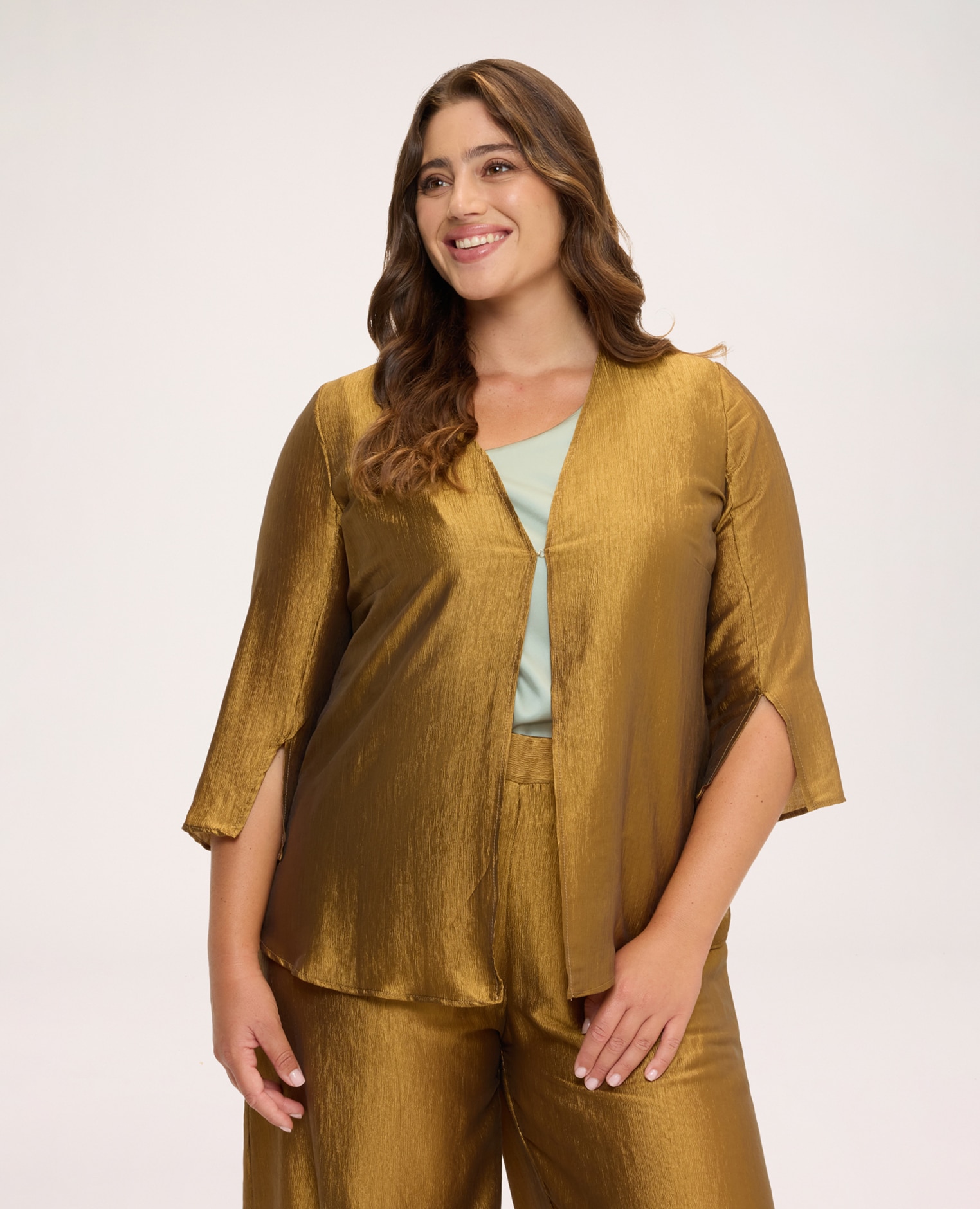 Chaqueta de mujer desestructurada efecto metalizado mangas de tres cuartos con abertura en el puño - Fiorella Rubino - Oro Oro-1