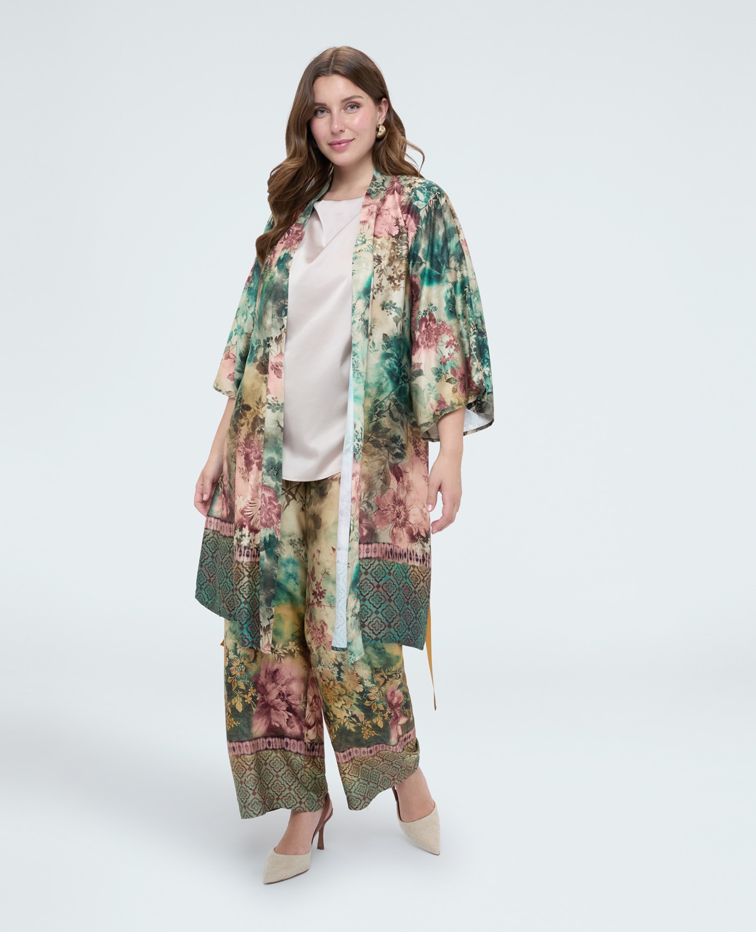 Kimono de mujer con estampado y cinturón cinturón incluido para anudar en la cintura y definir la silueta - Fiorella Rubino - Verde Verde-1