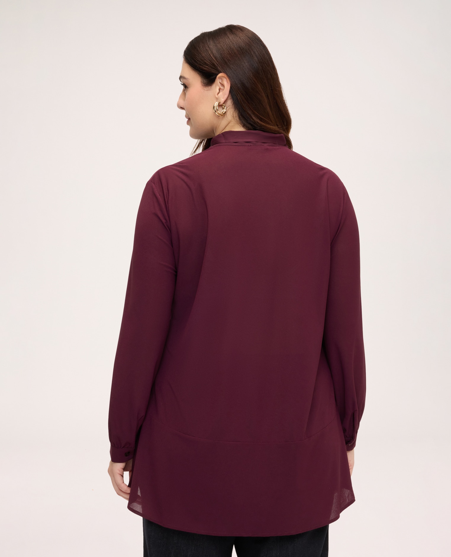 Imagen 2 de Blusa de mujer con lazo prenda ligera para un movimiento agradable - Fiorella Rubino - Burdeos Burdeos