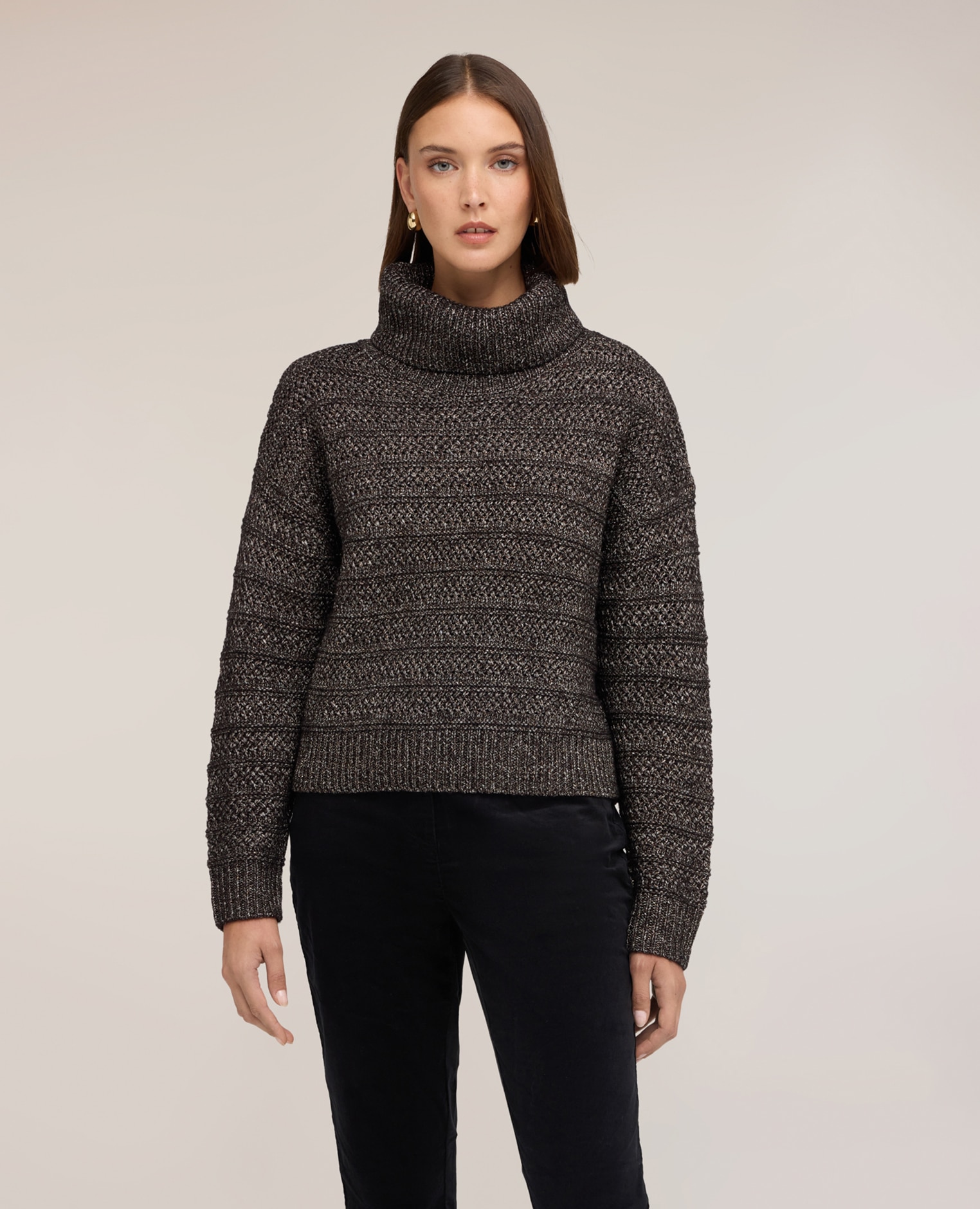 Jersey de mujer alto de punto grueso con hilo lúrex cuello alto mangas largas caídas - Motivi - Gris Gris-1