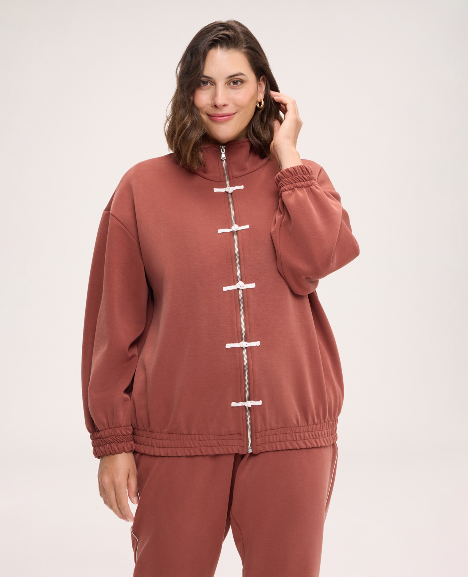 Sudadera de mujer con cremallera y botones mangas largas con puños elásticos - Fiorella Rubino - Marrón Marrón-1