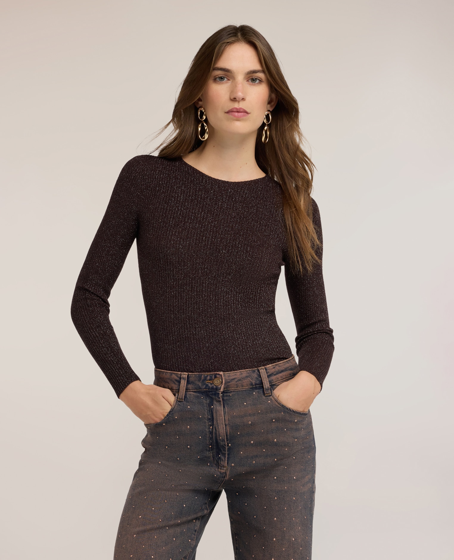 Jersey de mujer de canalé en punto fino lurex ajuste entallado largo medio - Motivi - Marrón Marrón-1