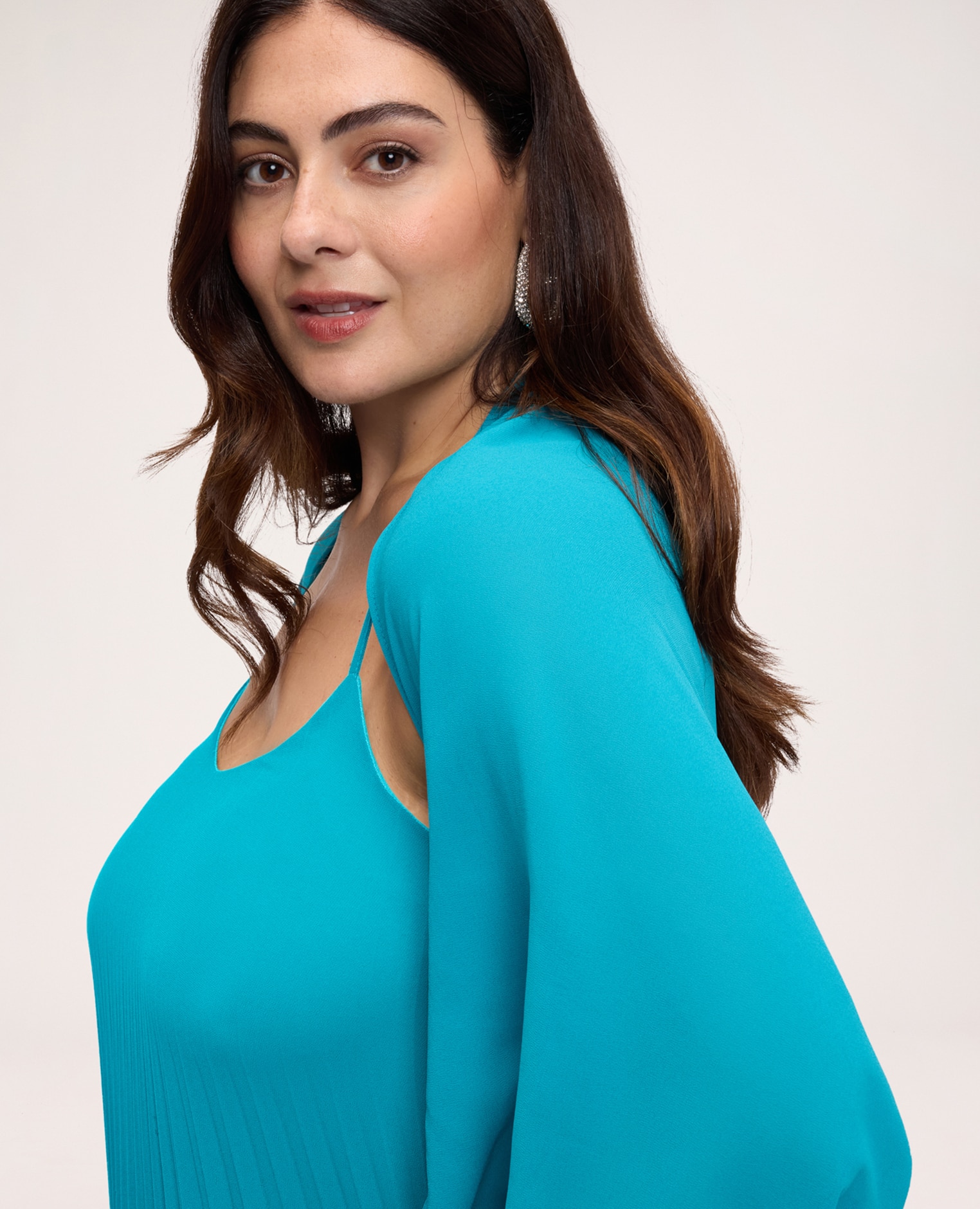 Chal de mujer asimétrico abierto dobladillo asimétrico y forma fluida - Fiorella Rubino - Azul claro Azul claro-4