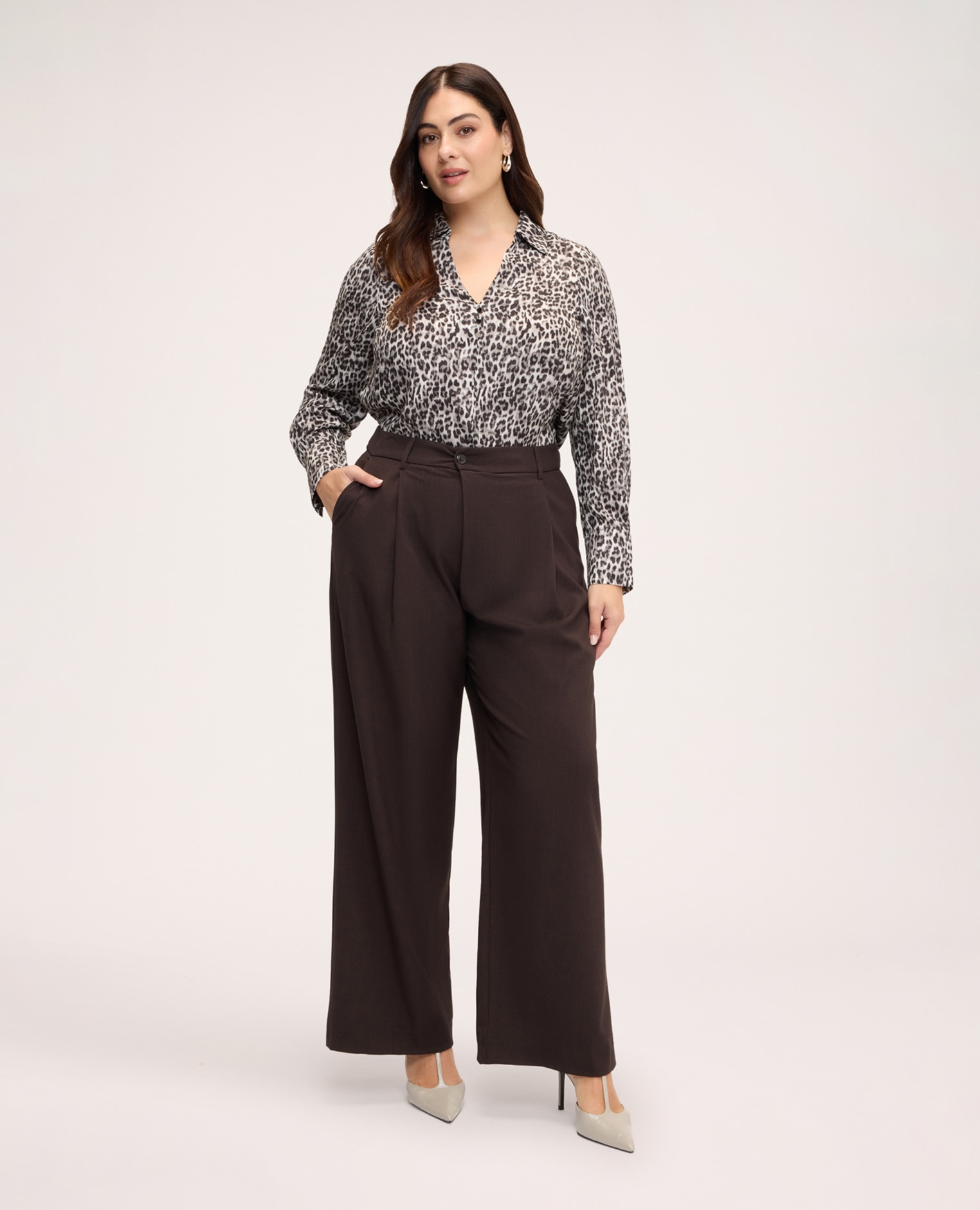 Imagen 3 de Blusa de mujer con estampado animal print en viscosa estampado animal print sobre tejido de viscosa - Fiorella Rubino - Gris Gris